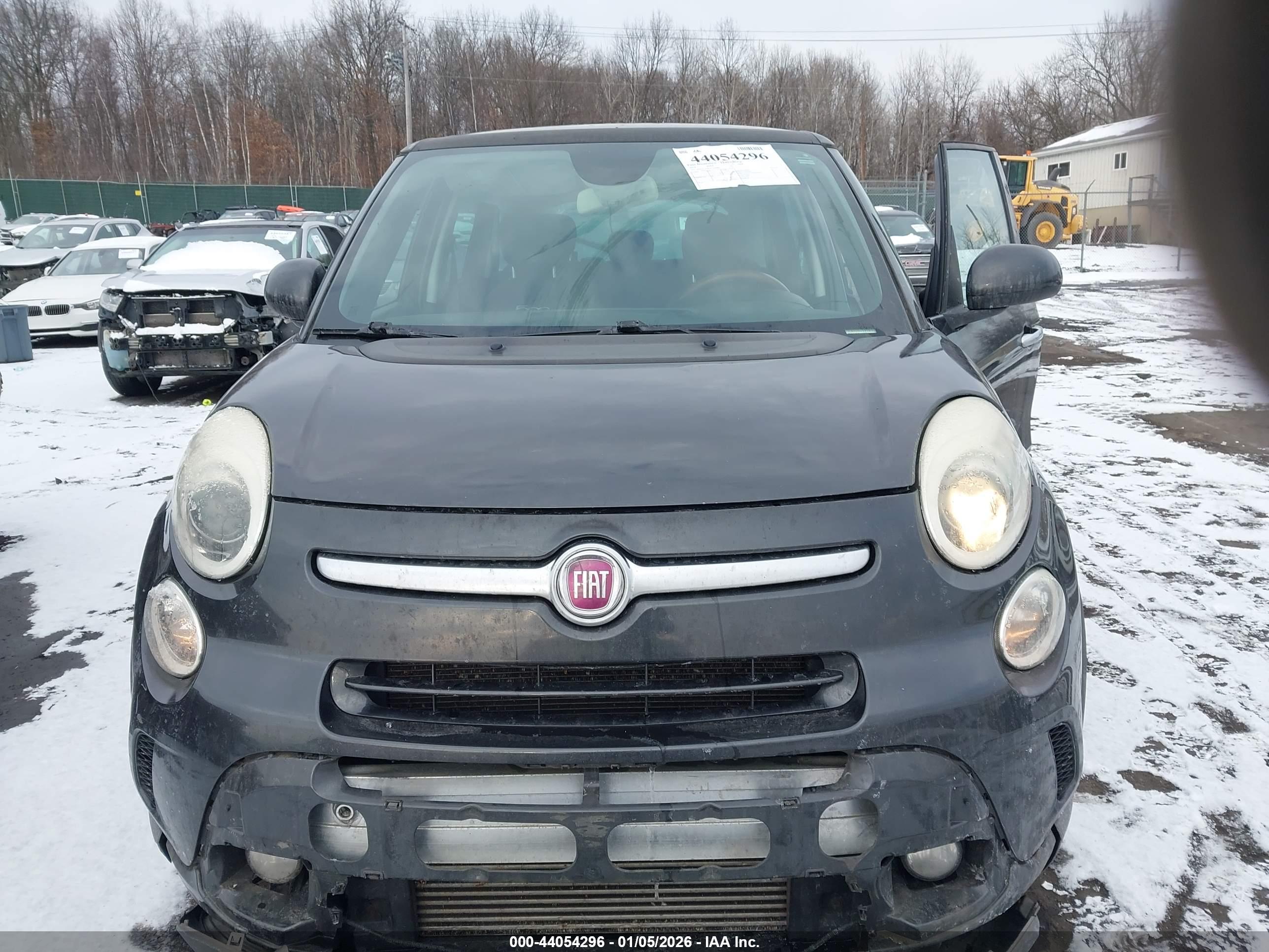 FIAT 500L image 6