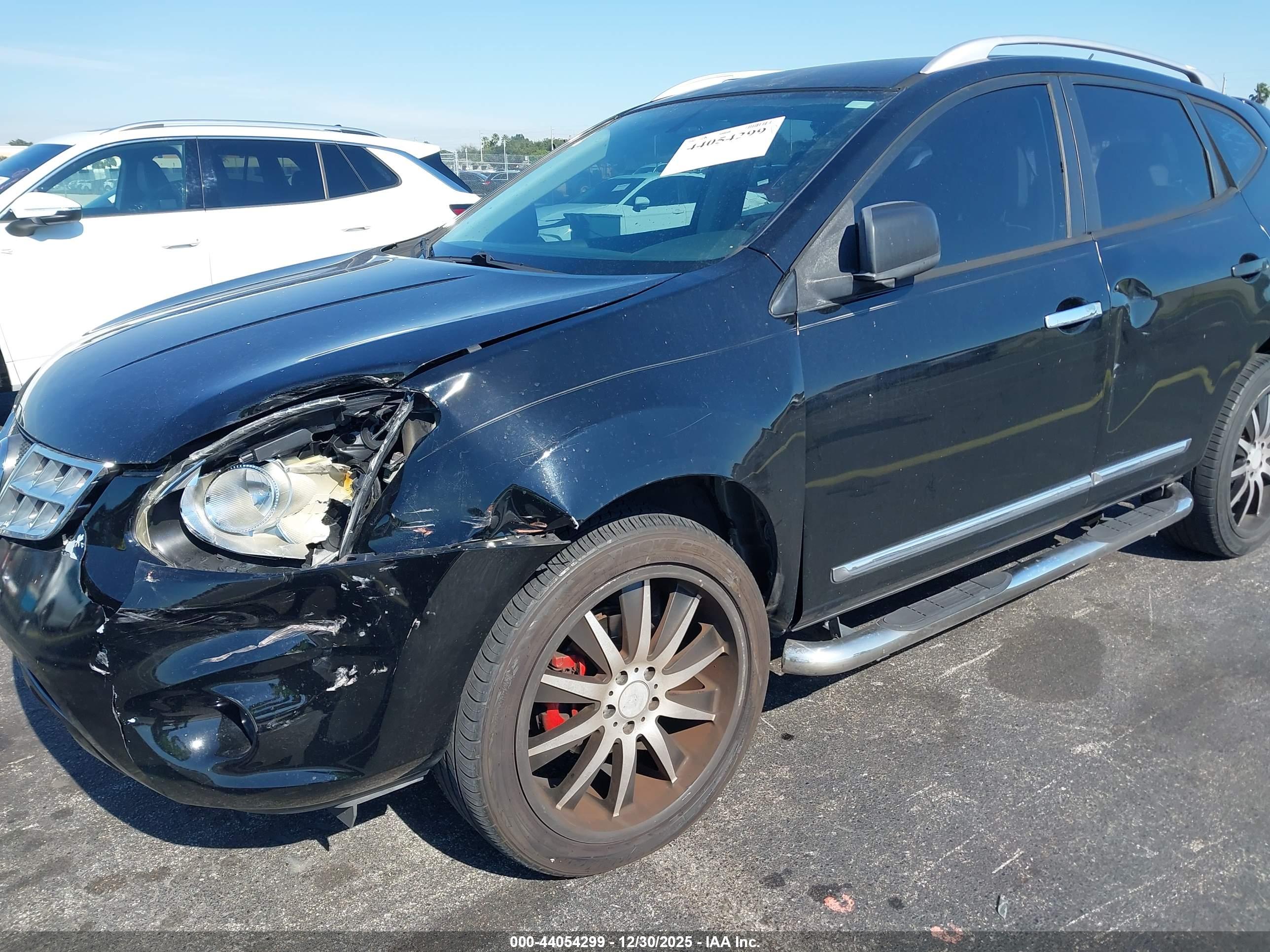 NISSAN ROGUE image 6