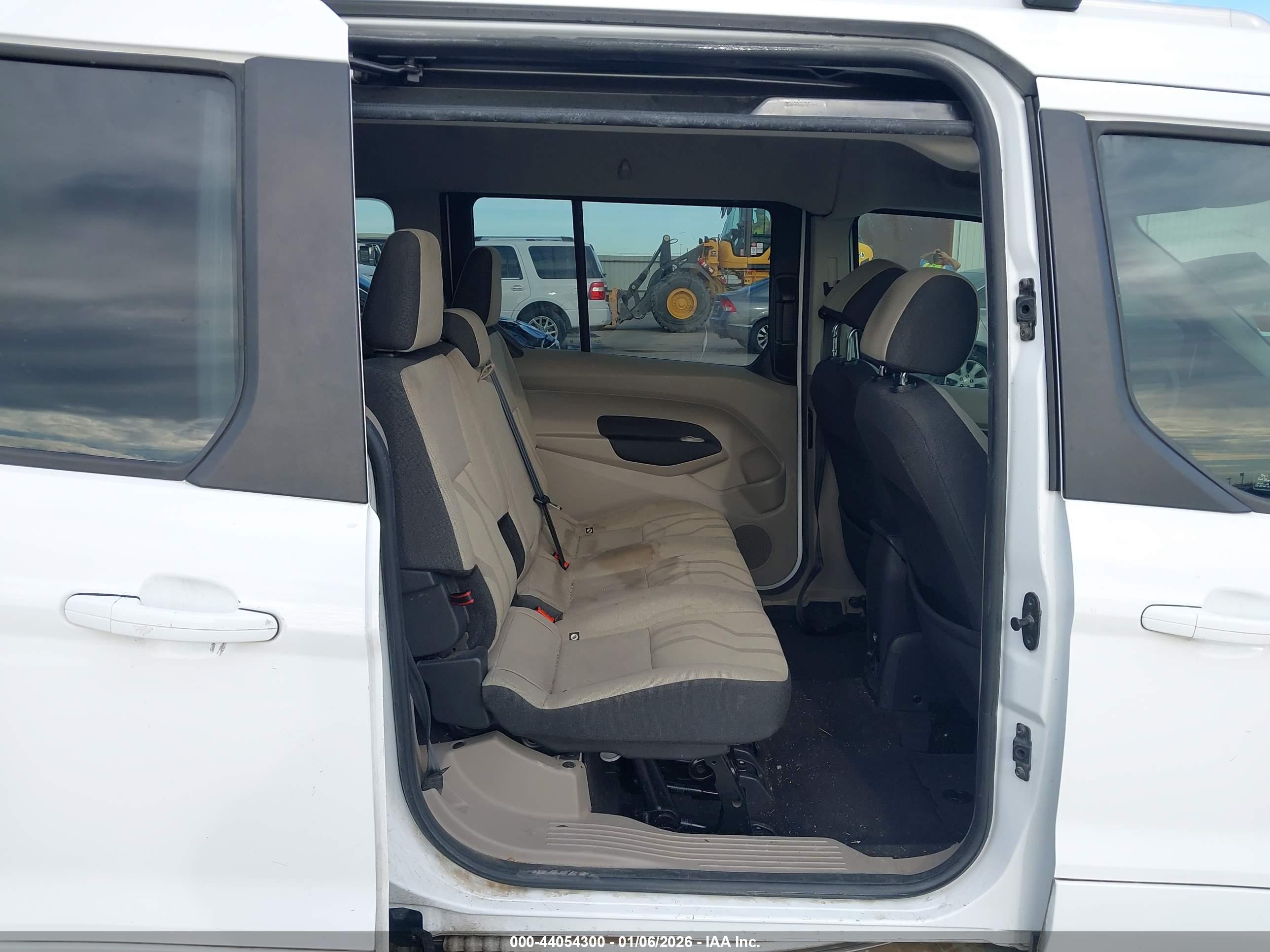 FORD TRANSIT image 8