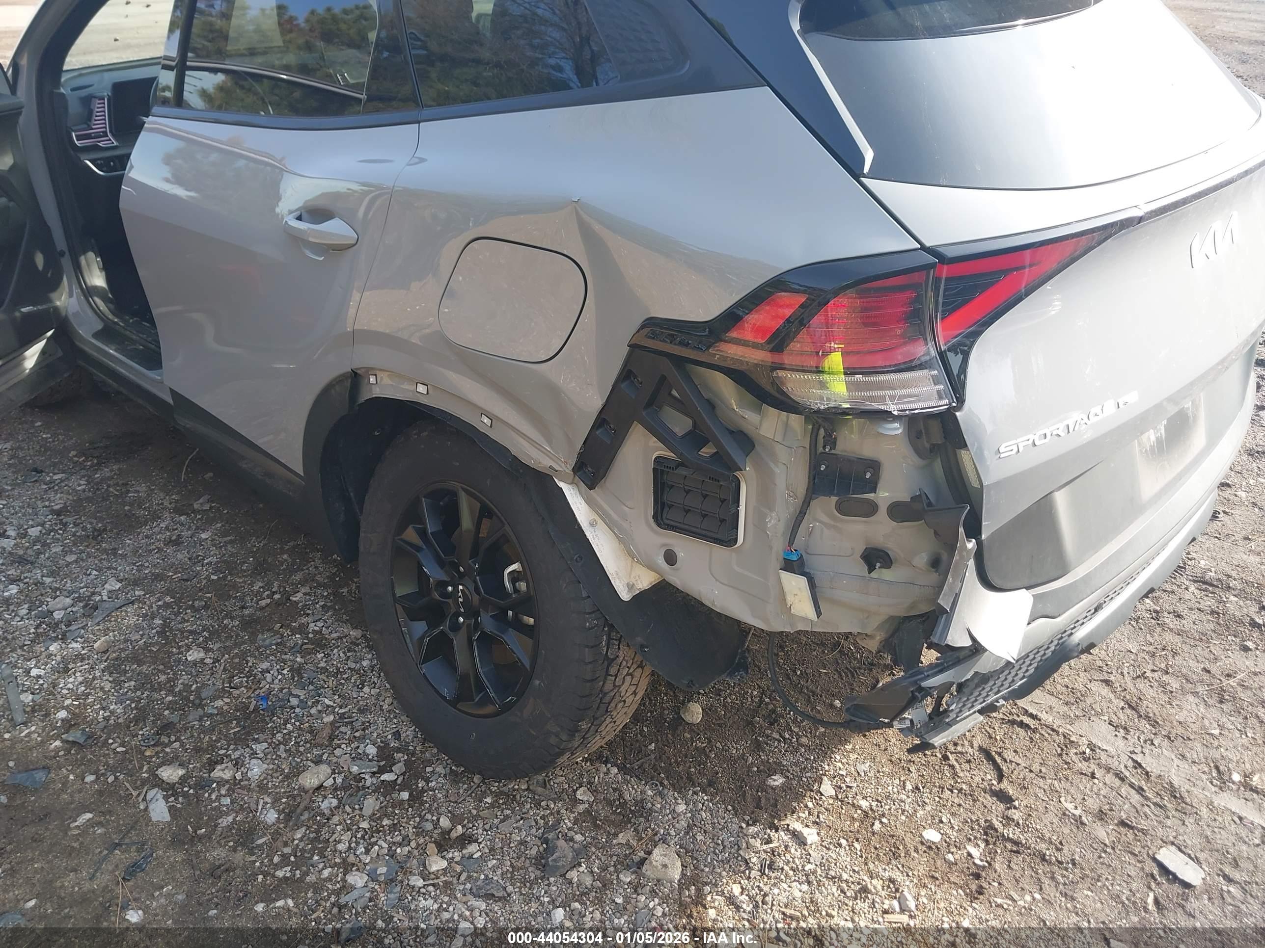 KIA SPORTAGE image 6