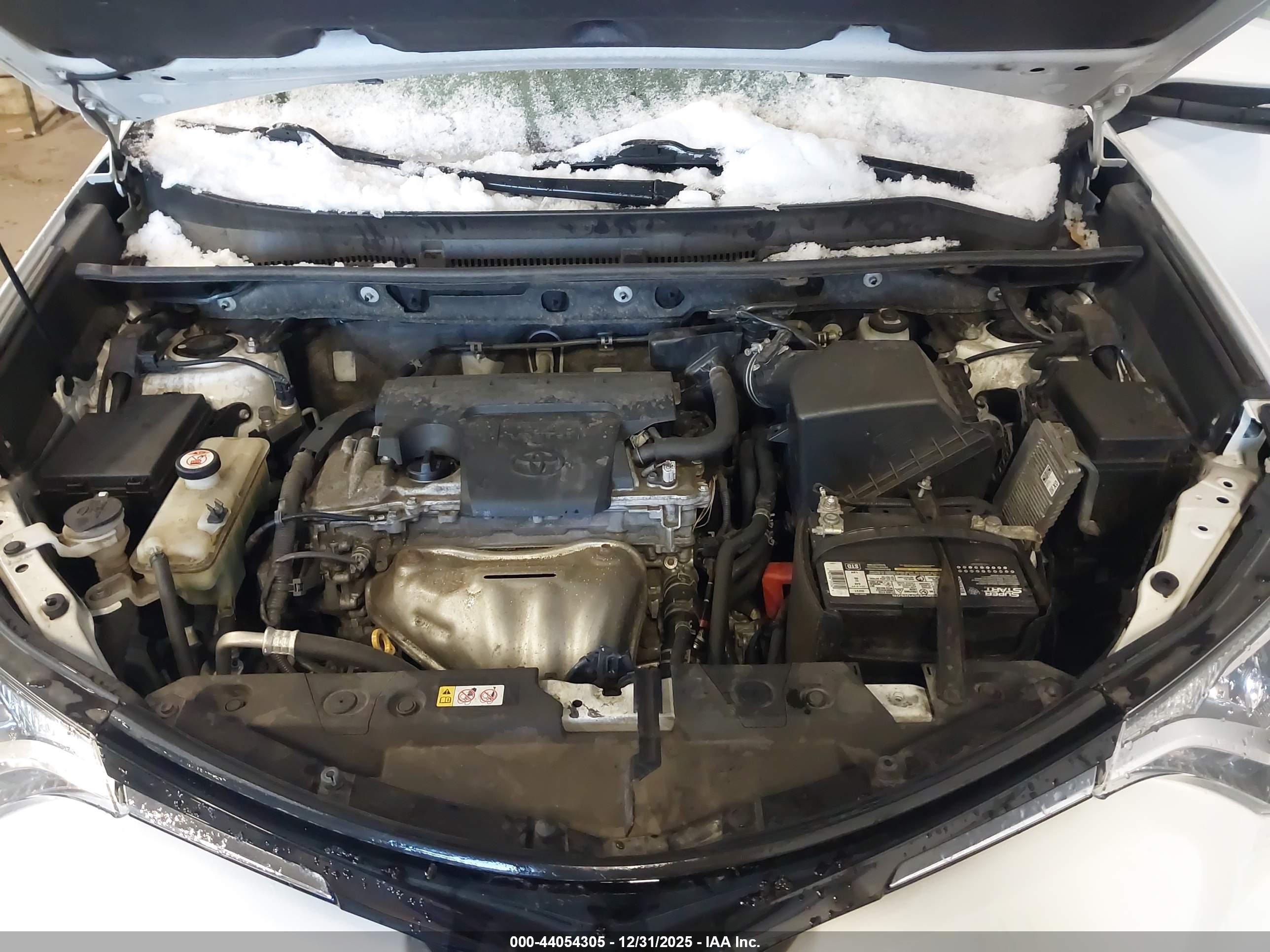 TOYOTA RAV4 image 10