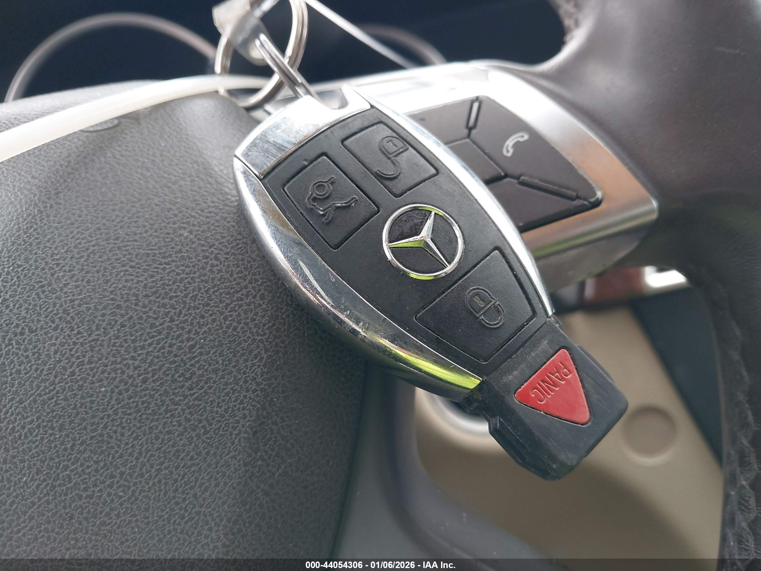 MERCEDES-BENZ C image 11