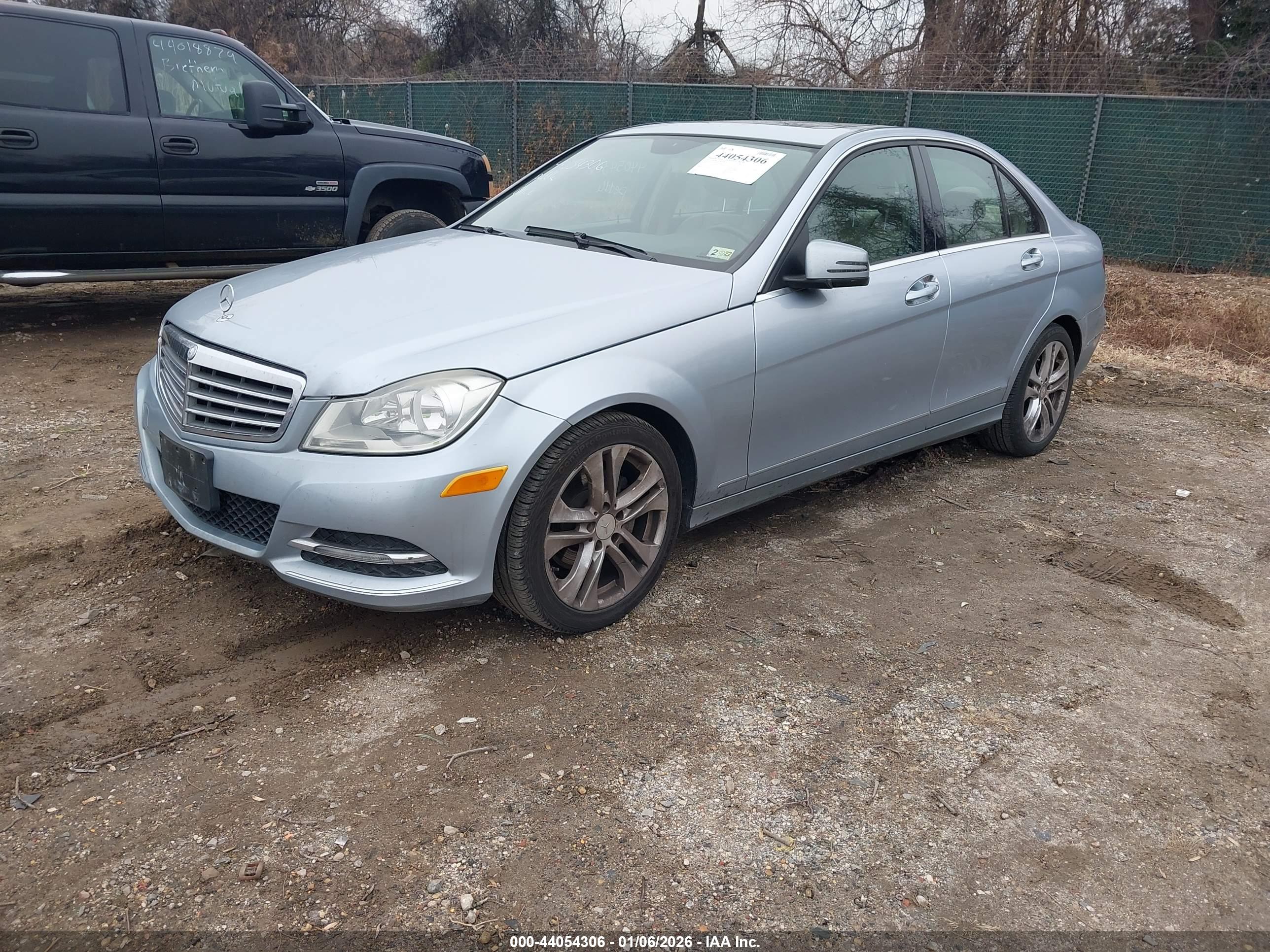 MERCEDES-BENZ C image 2