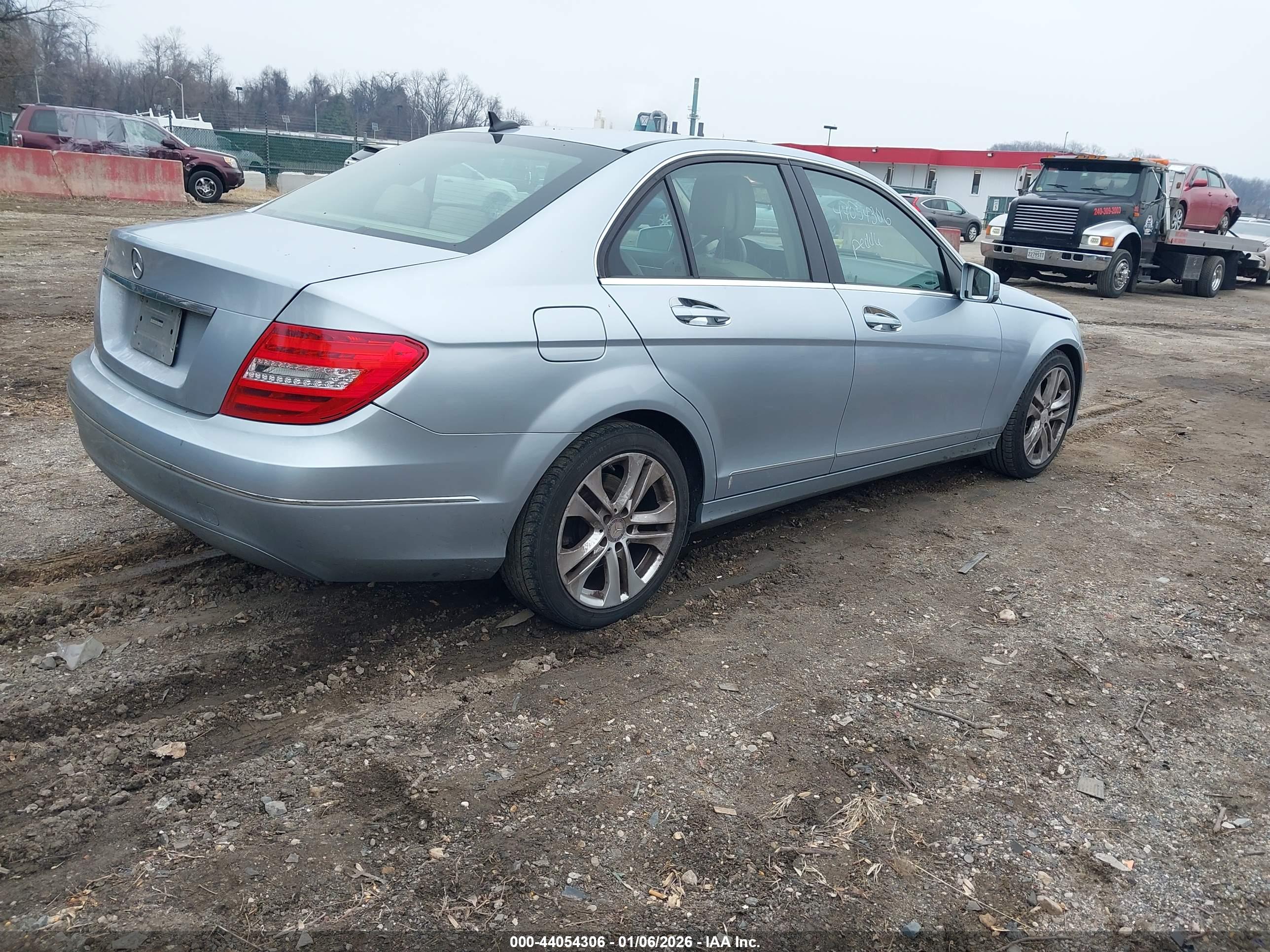 MERCEDES-BENZ C image 4
