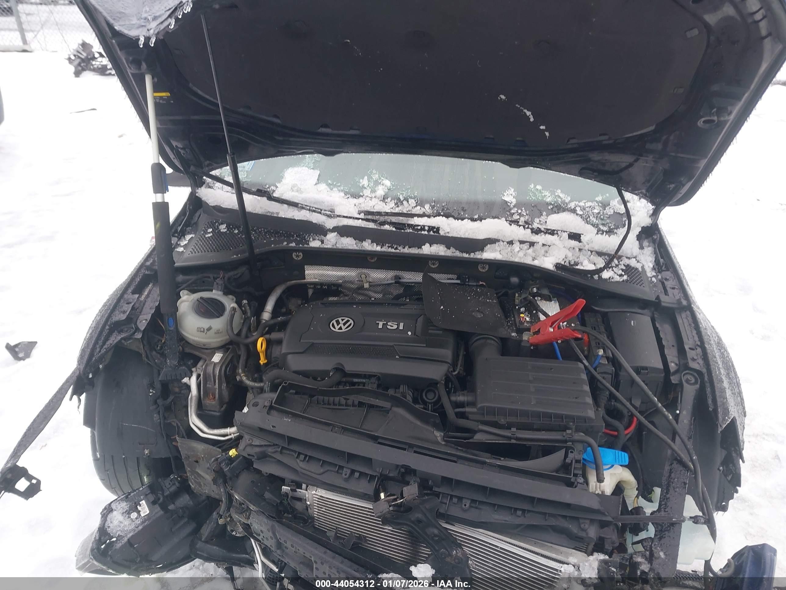 VOLKSWAGEN GOLF image 10