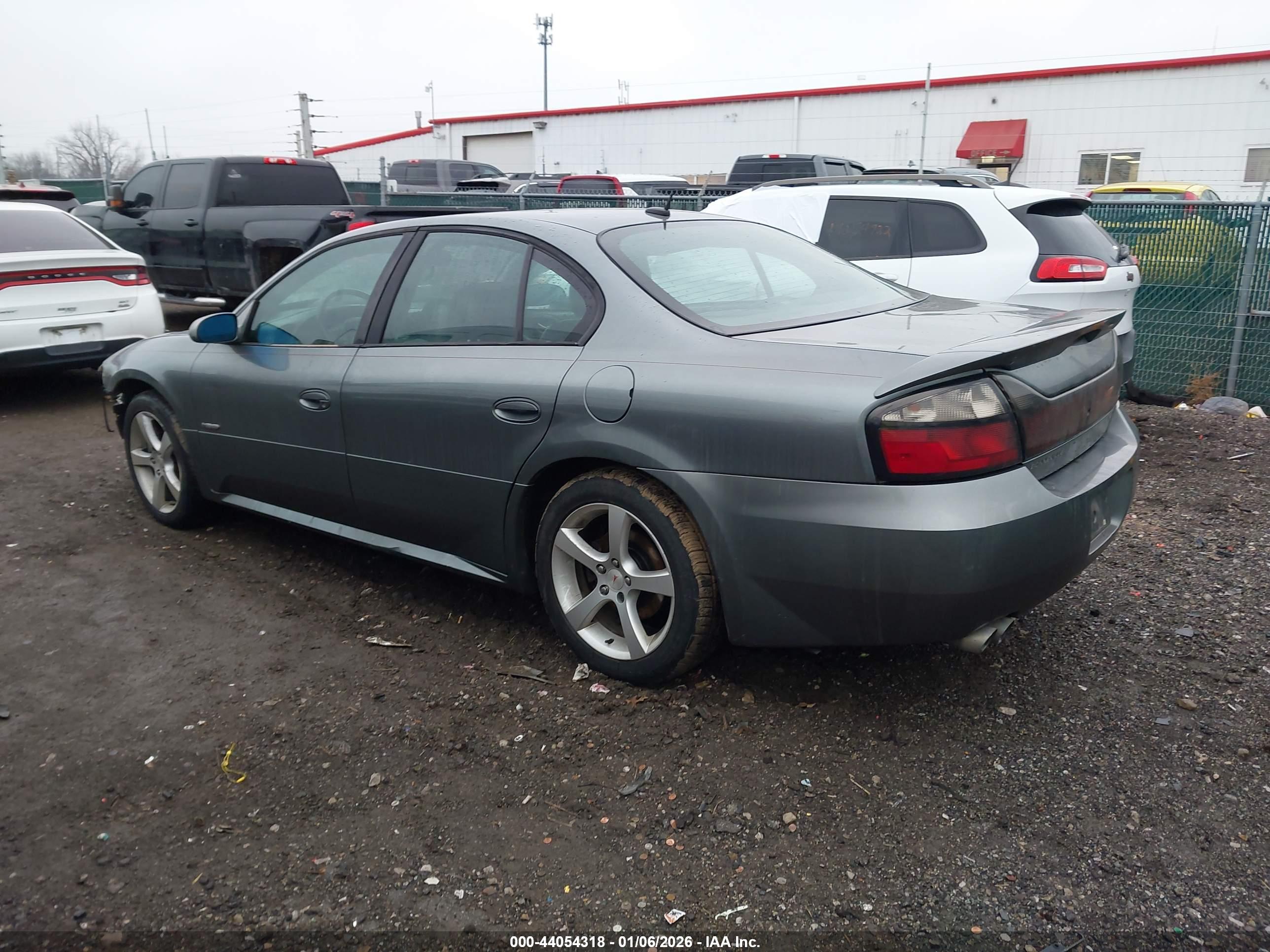 PONTIAC BONNEVILLE image 3