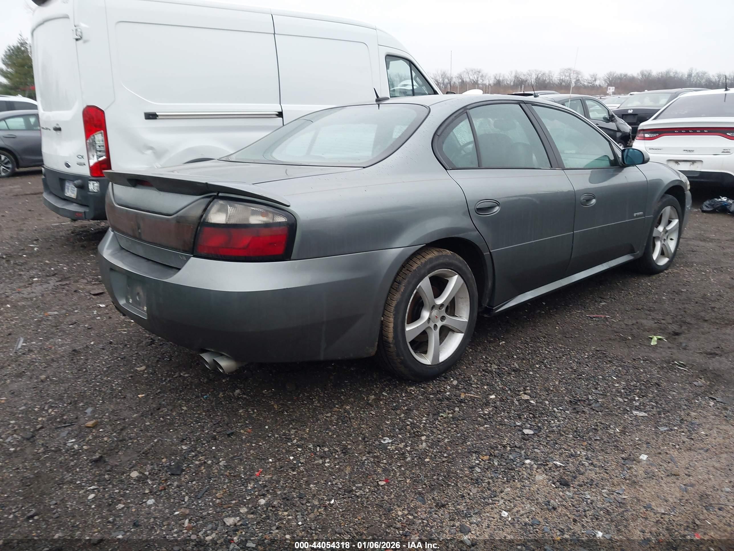 PONTIAC BONNEVILLE image 4