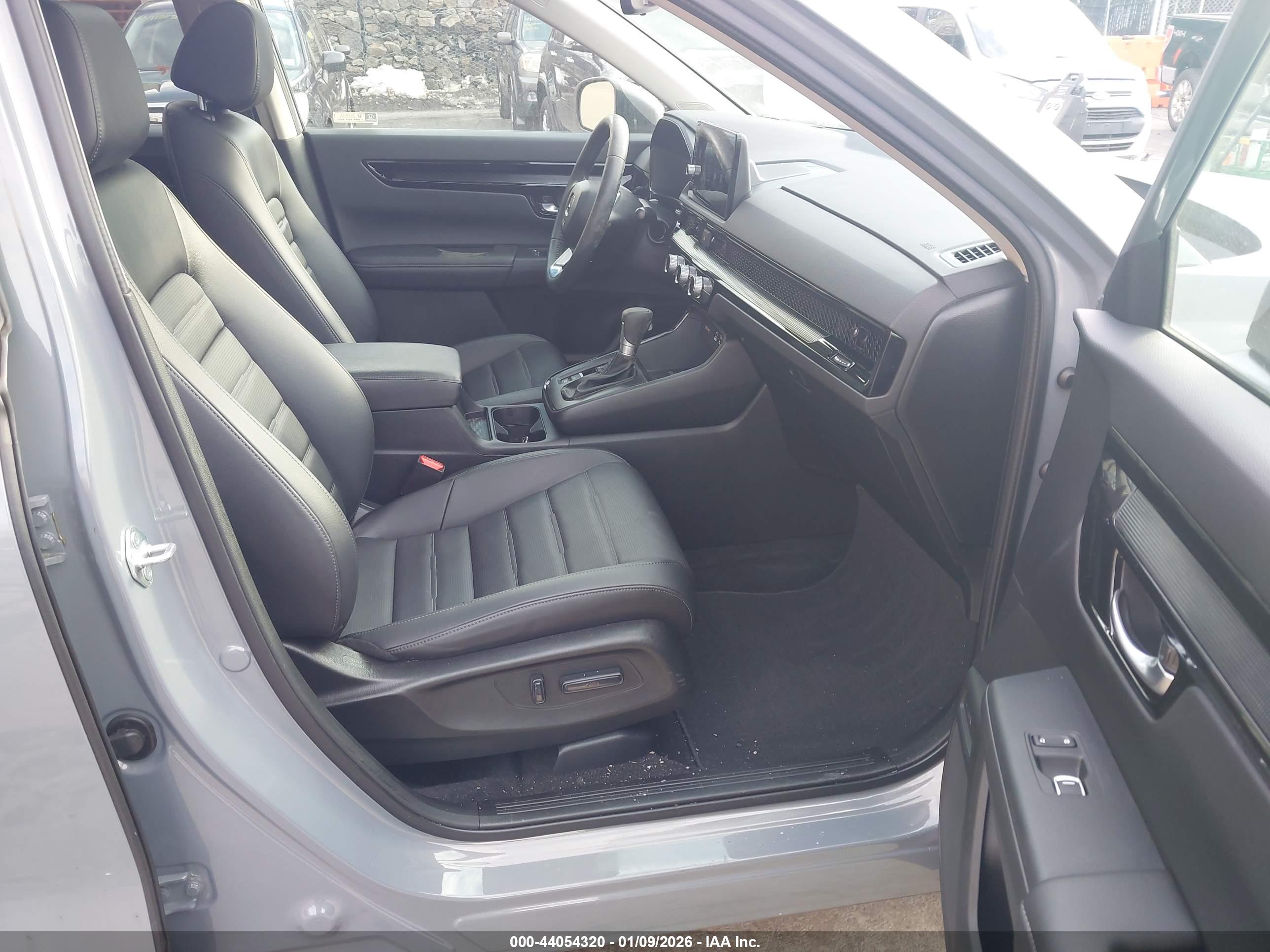 HONDA CR-V image 5