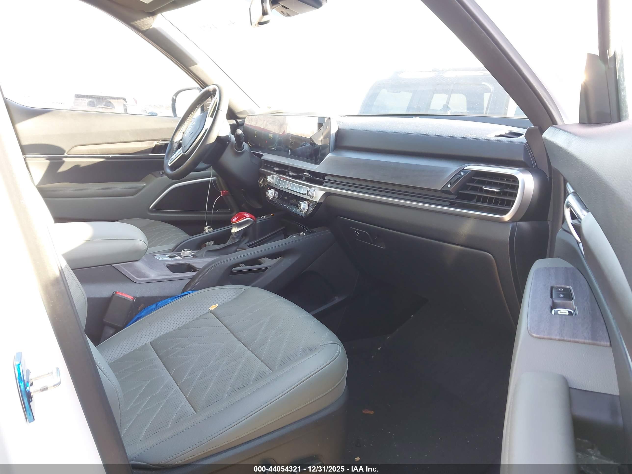 KIA TELLURIDE image 5