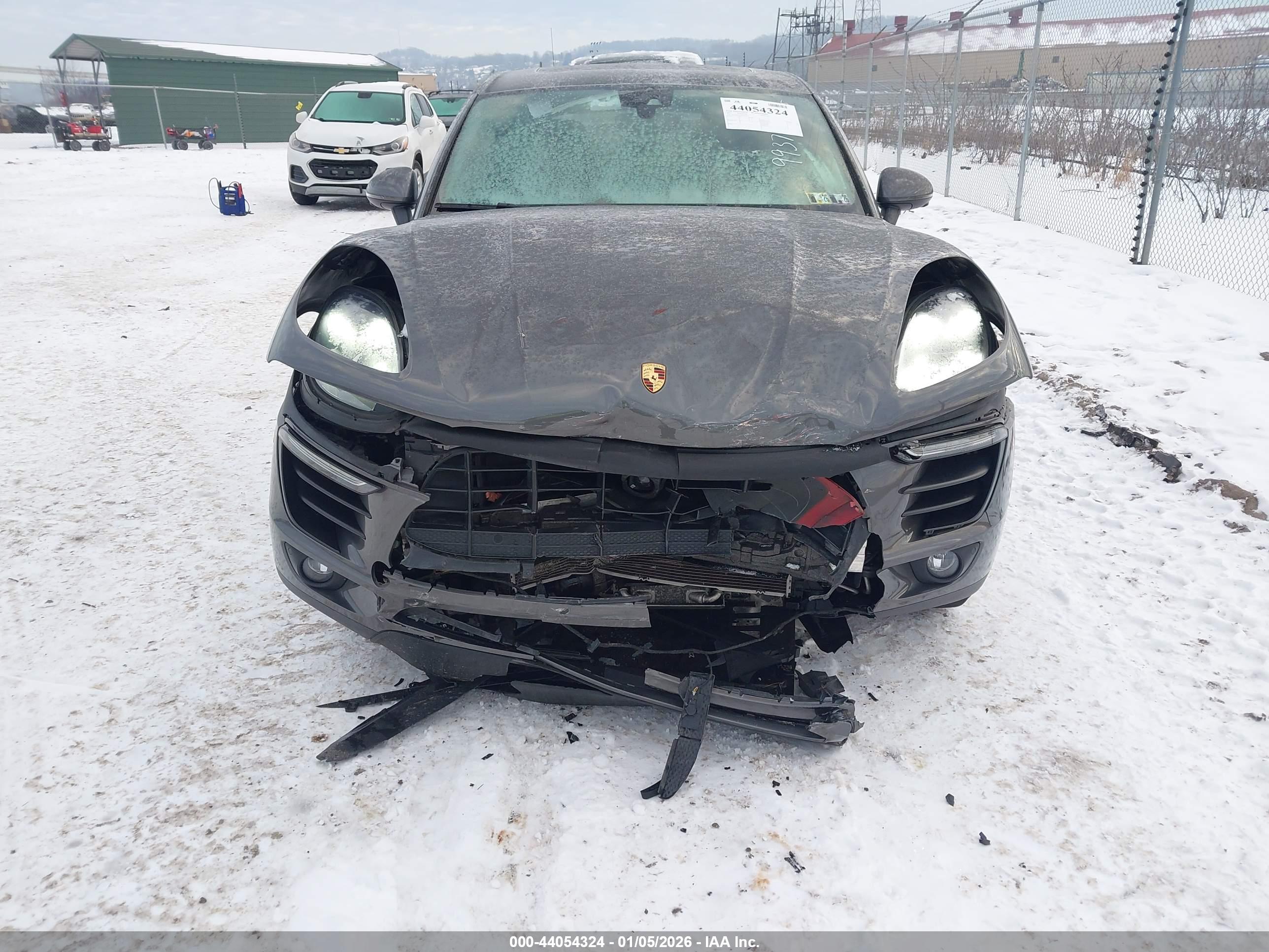 PORSCHE MACAN image 6