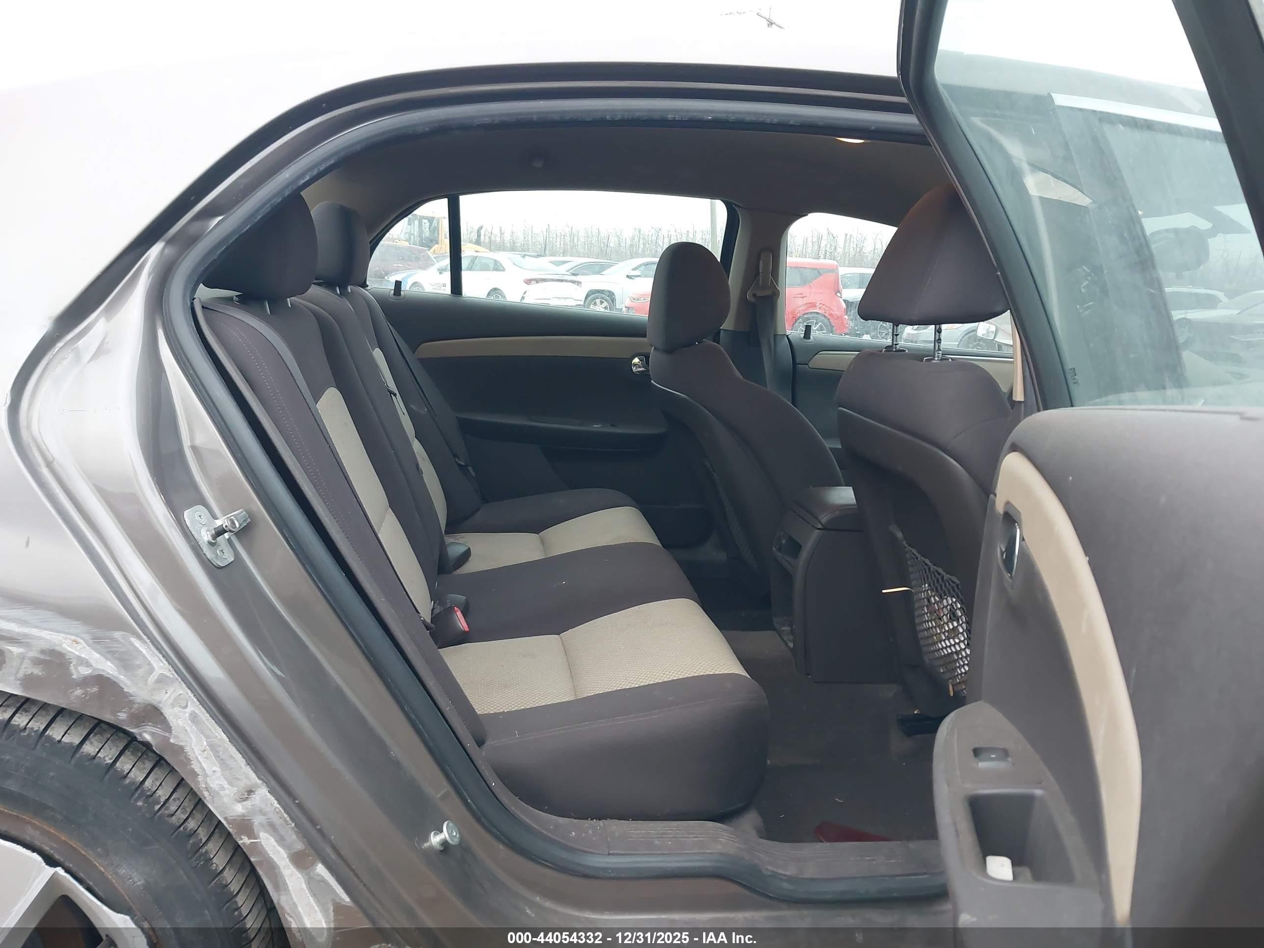 CHEVROLET MALIBU image 8