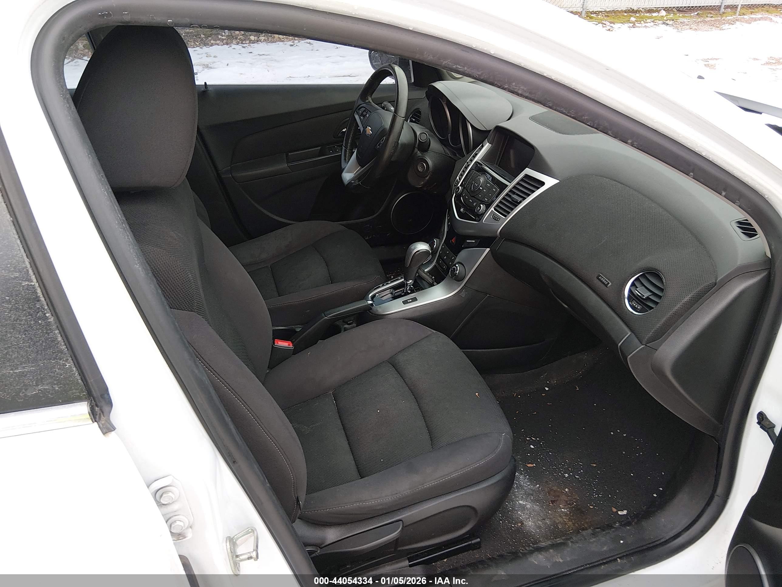 CHEVROLET CRUZE image 5