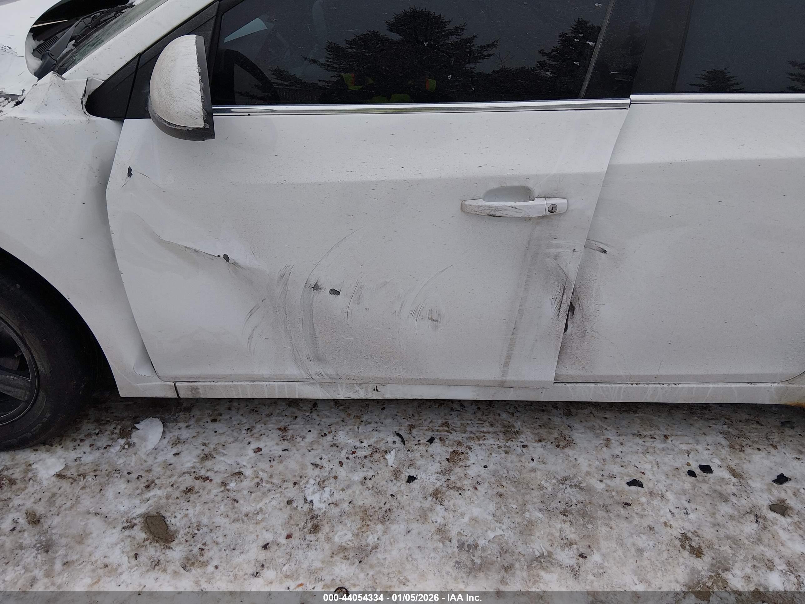 CHEVROLET CRUZE image 6