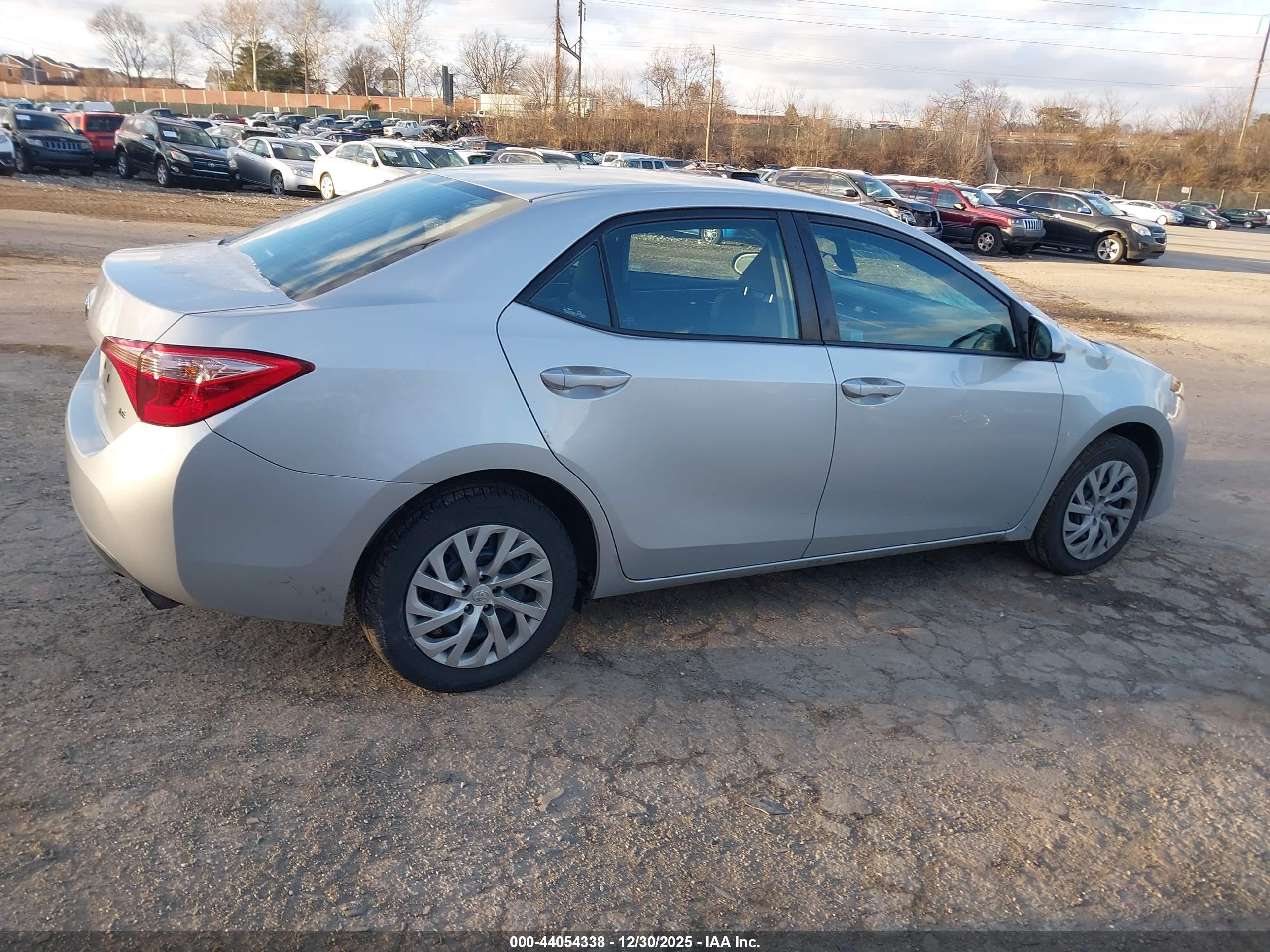 TOYOTA COROLLA image 4