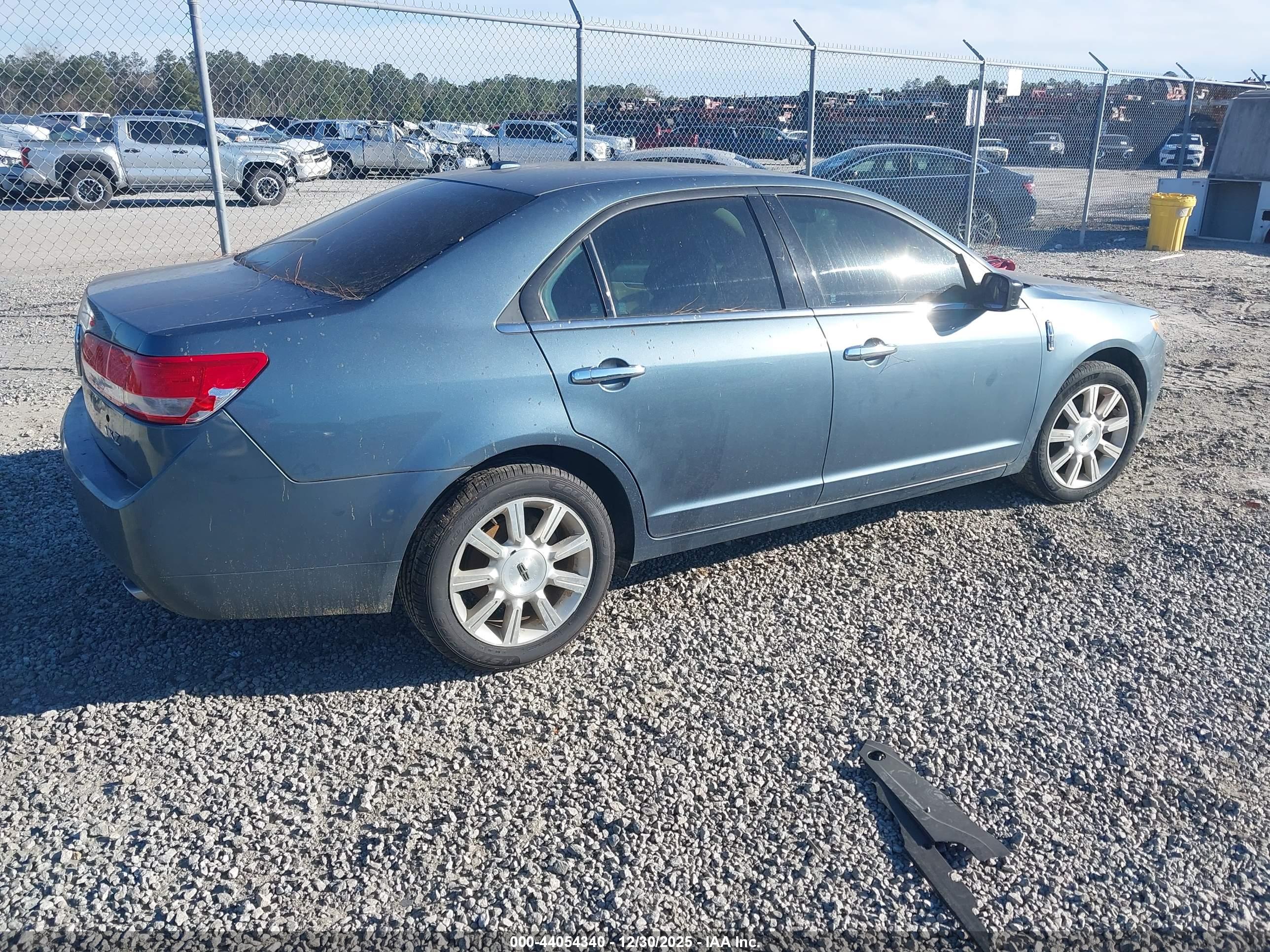 LINCOLN MKZ image 4
