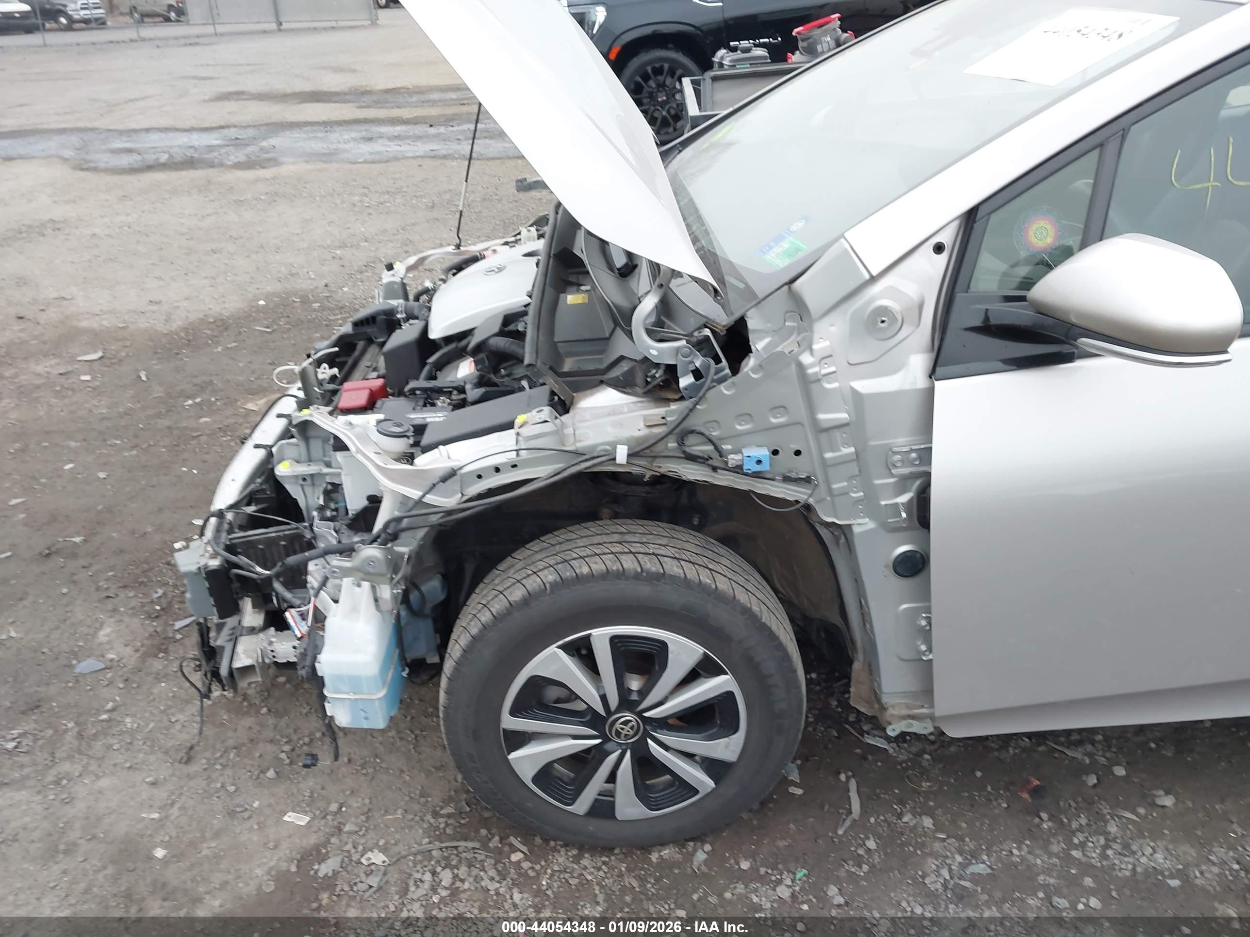 TOYOTA PRIUS image 6