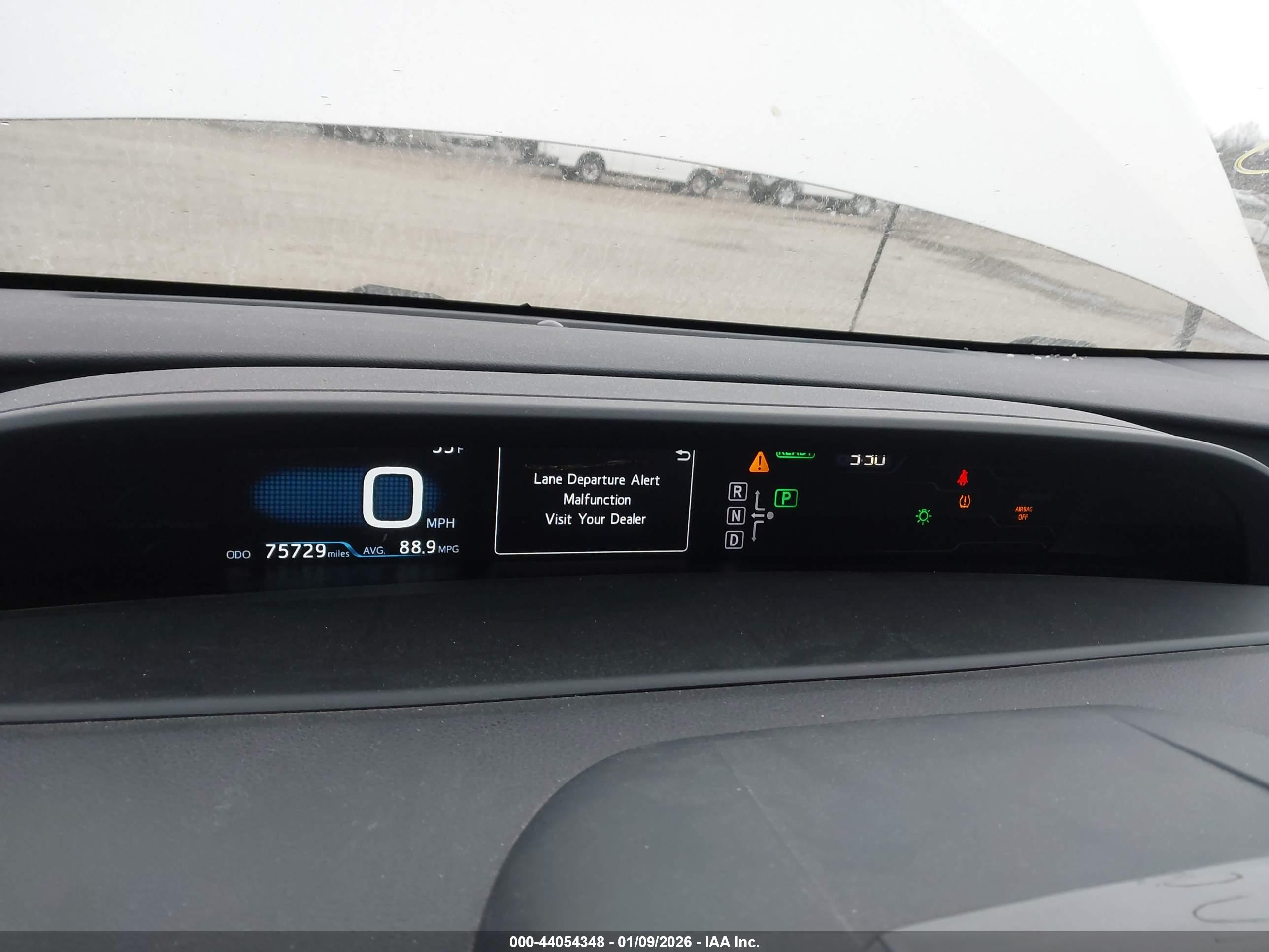 TOYOTA PRIUS image 7