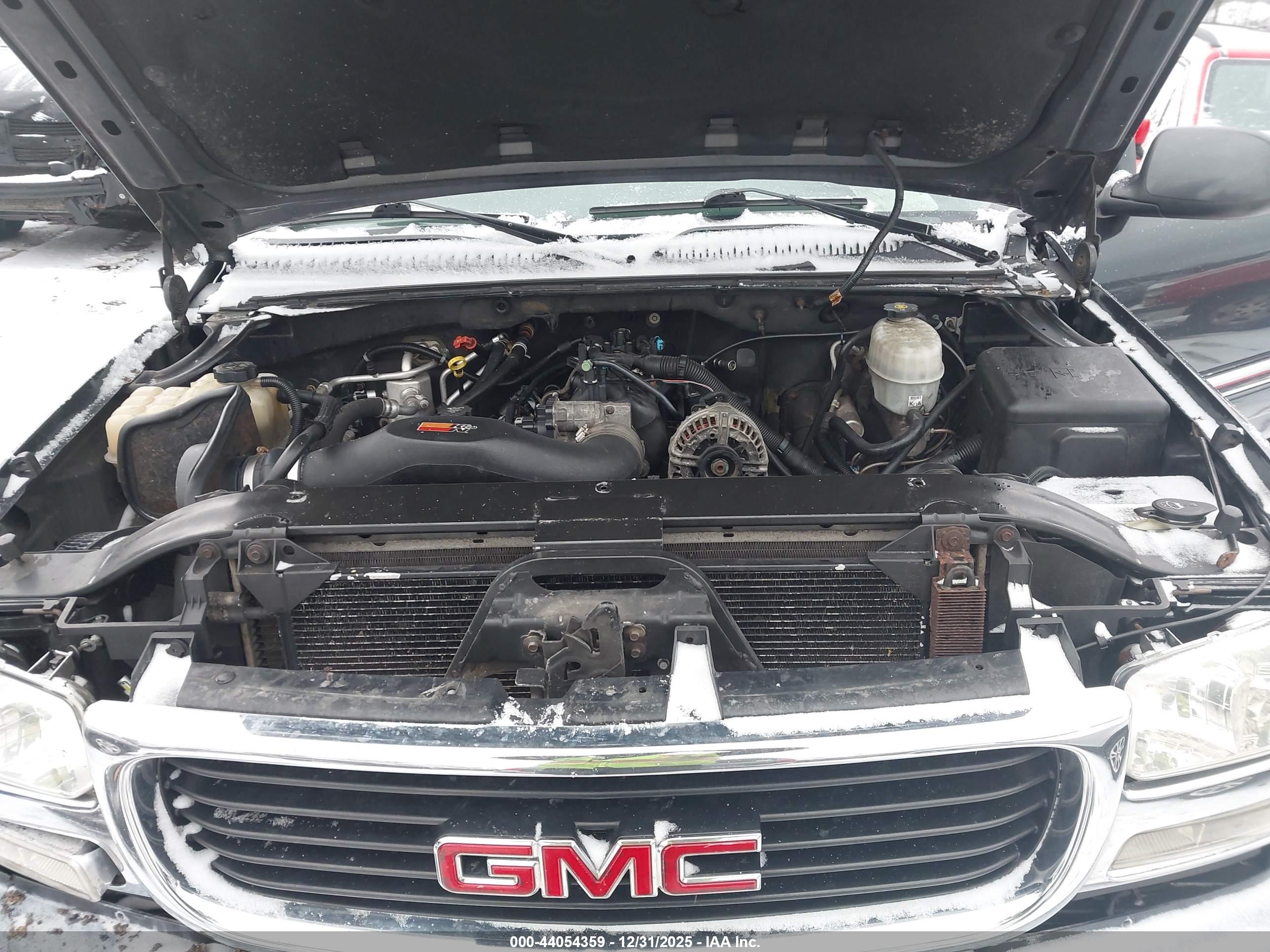GMC YUKON image 10