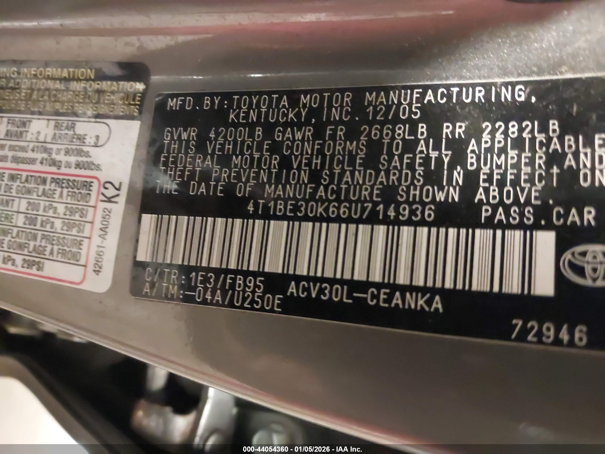 TOYOTA CAMRY image 9
