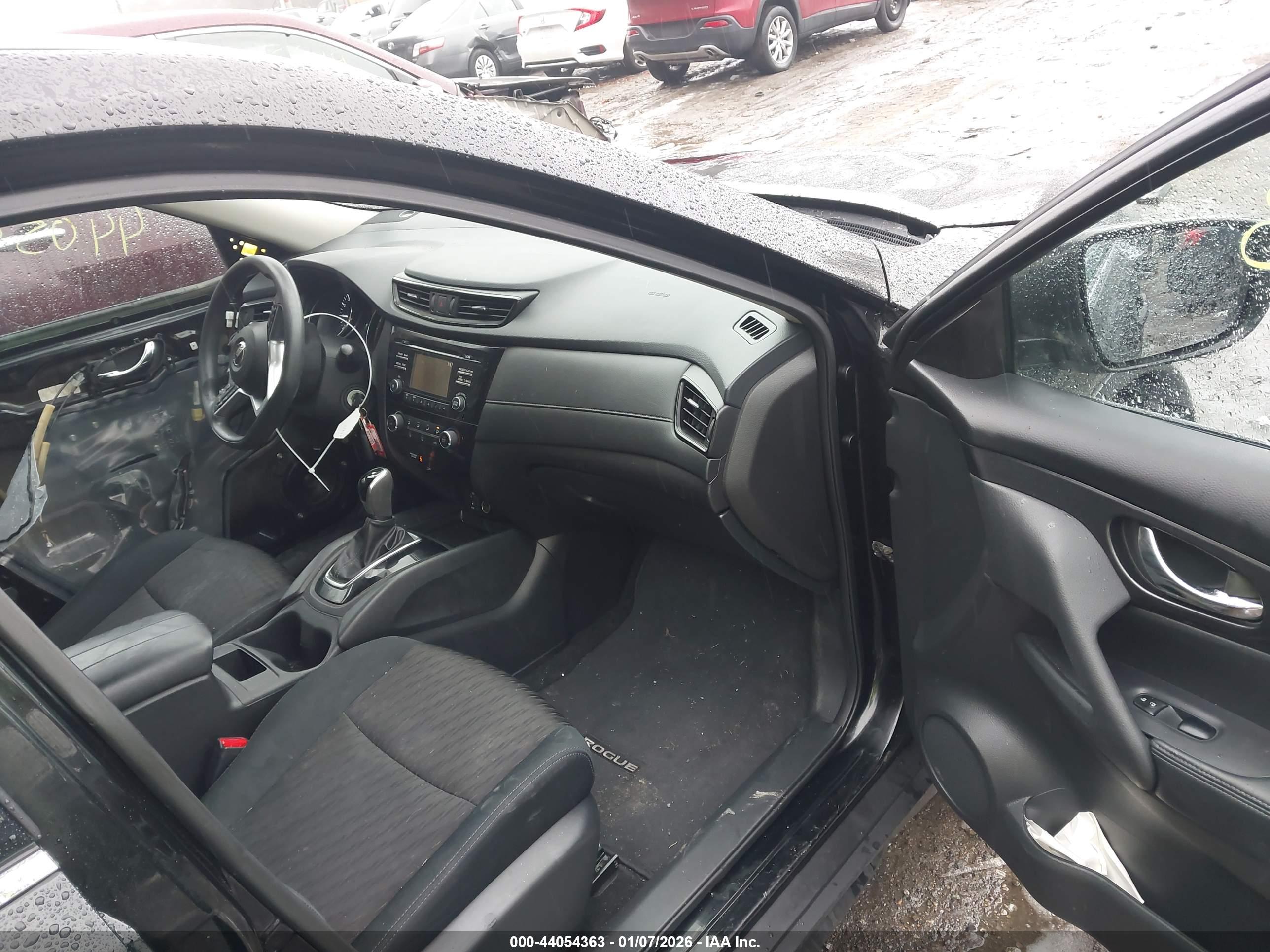 NISSAN ROGUE image 5