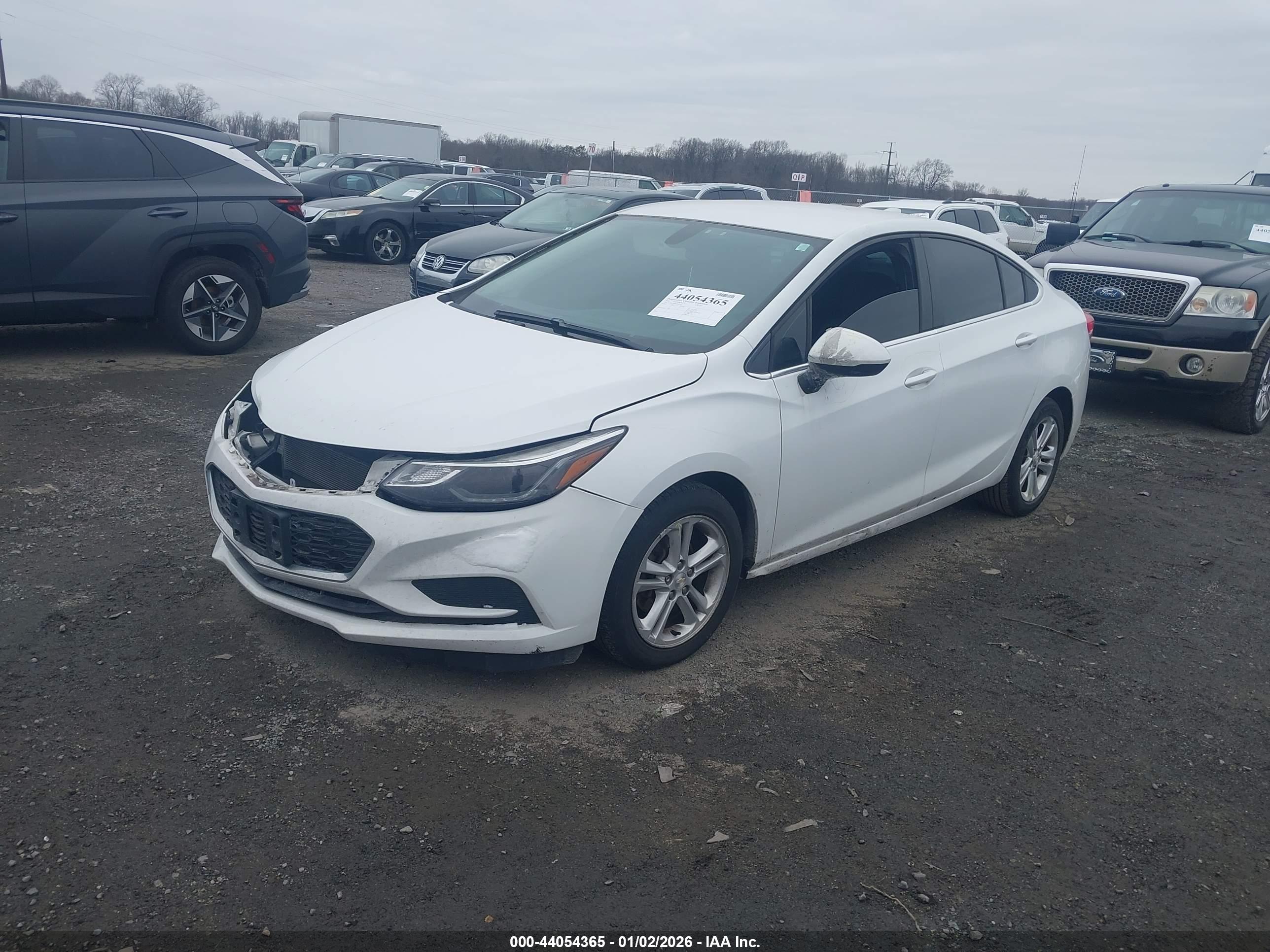 CHEVROLET CRUZE image 2