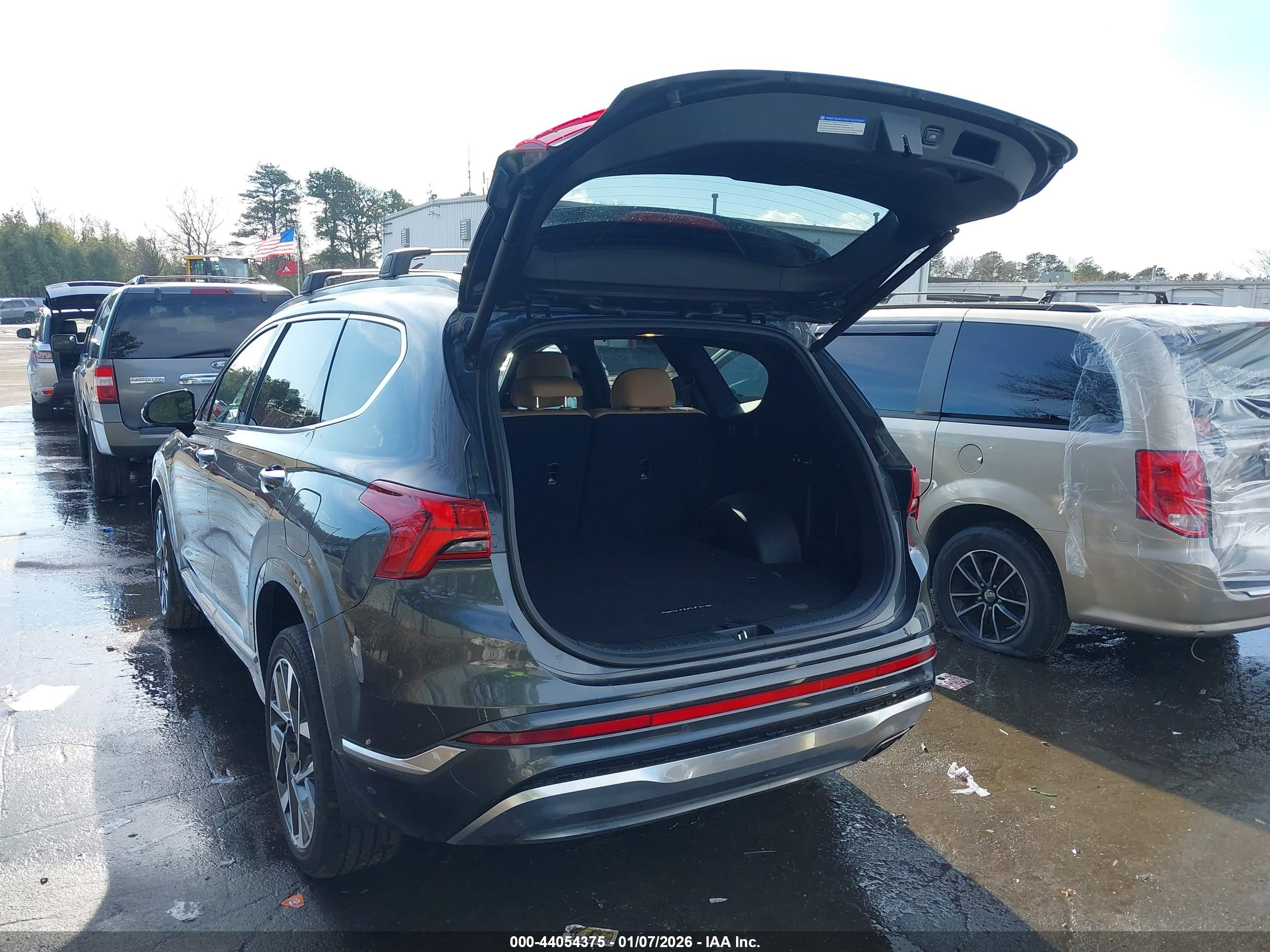 HYUNDAI SANTA image 3