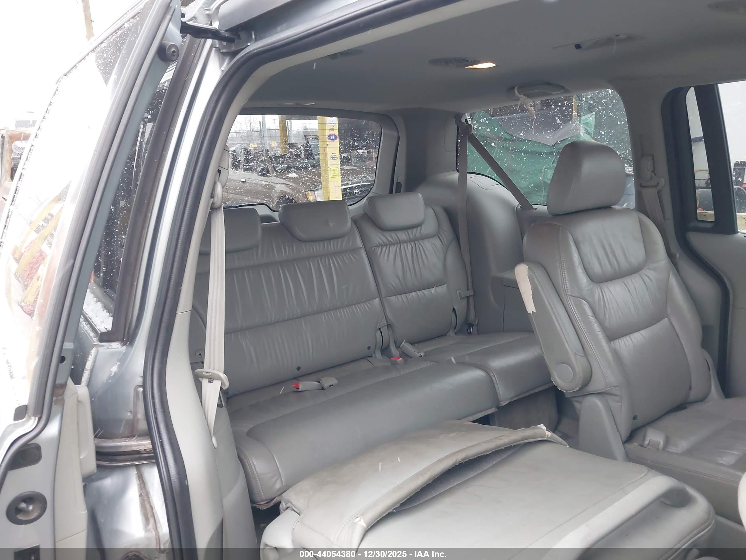 HONDA ODYSSEY image 8