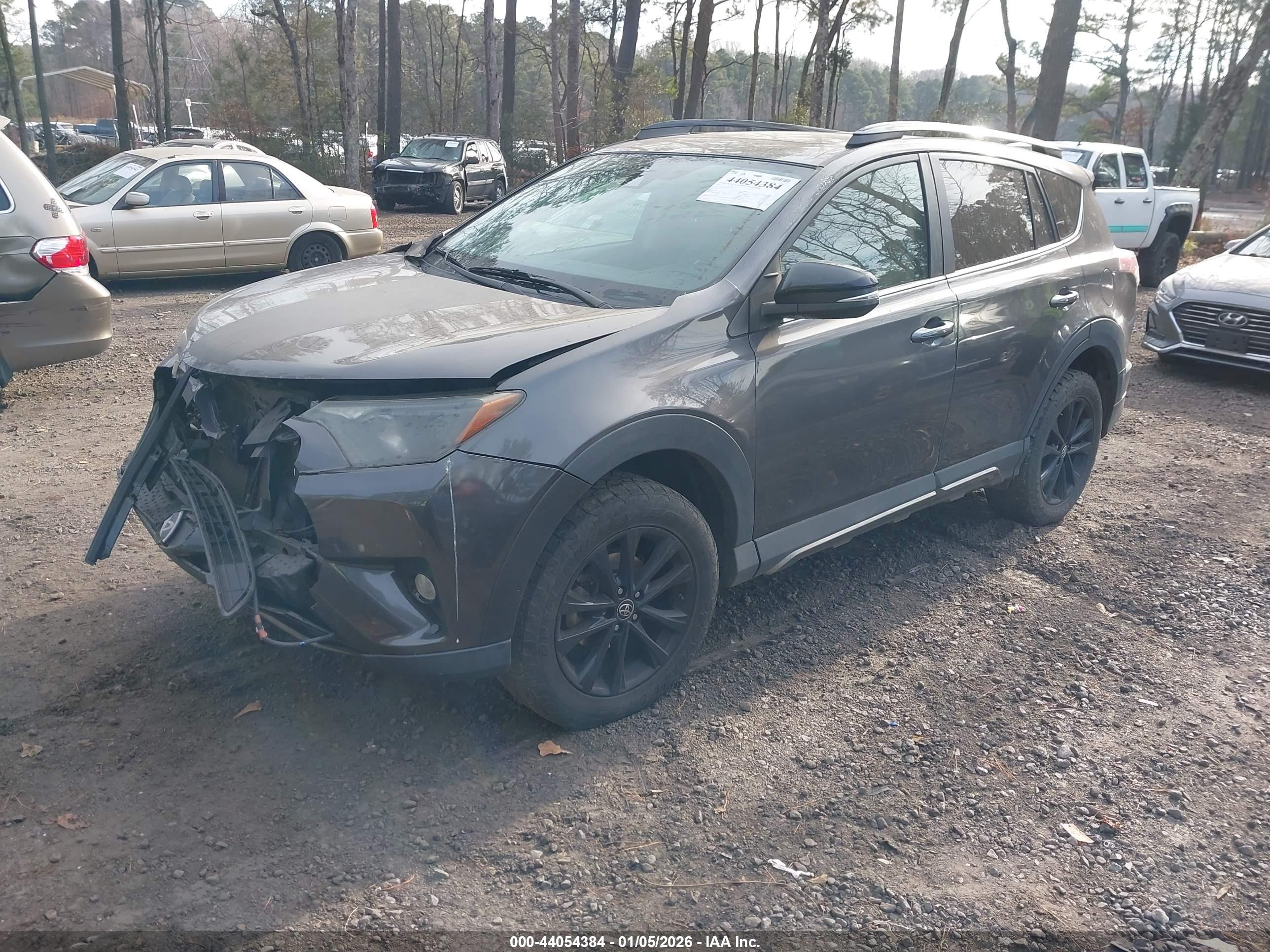 TOYOTA RAV4 image 2