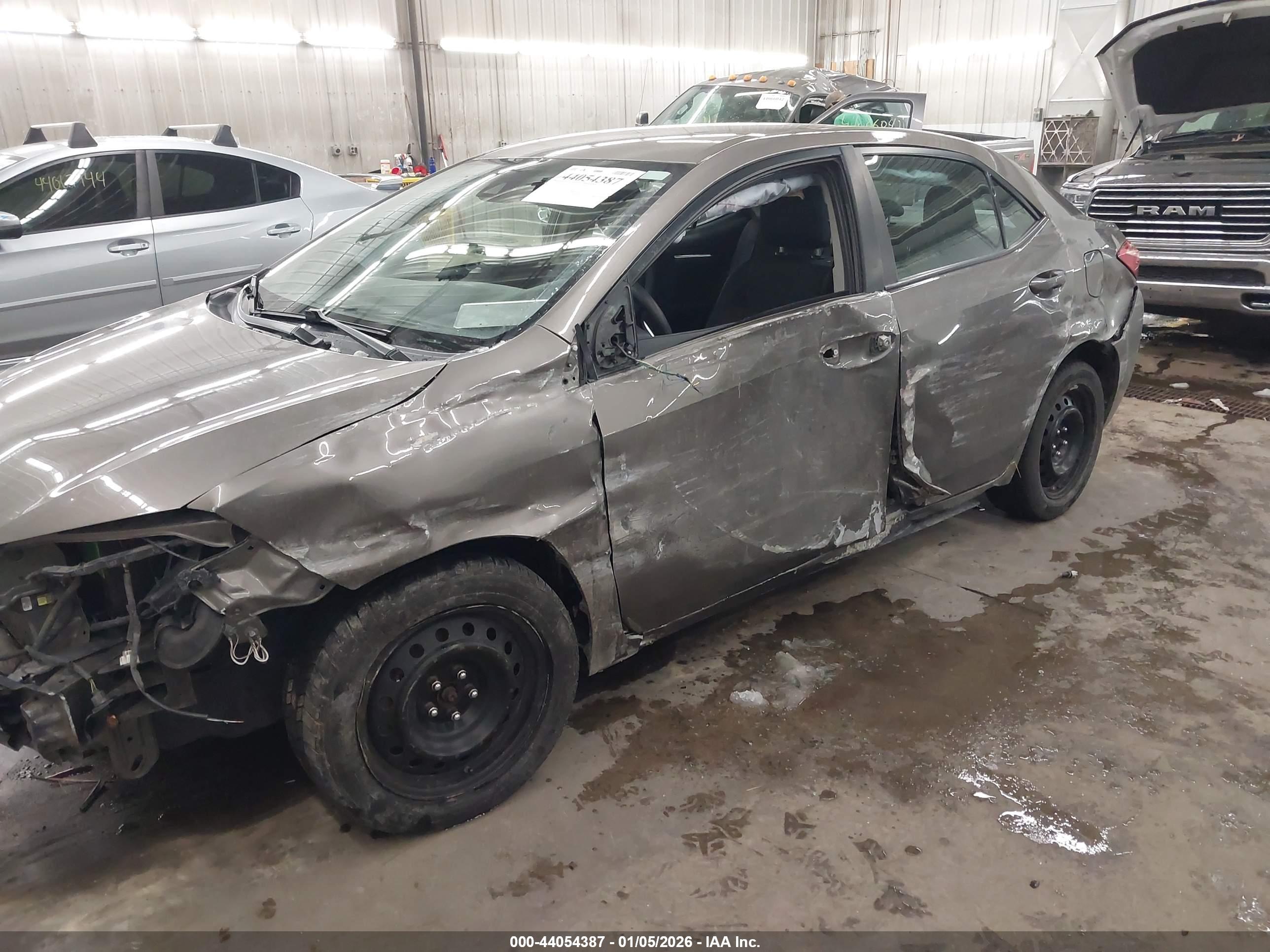 TOYOTA COROLLA image 6