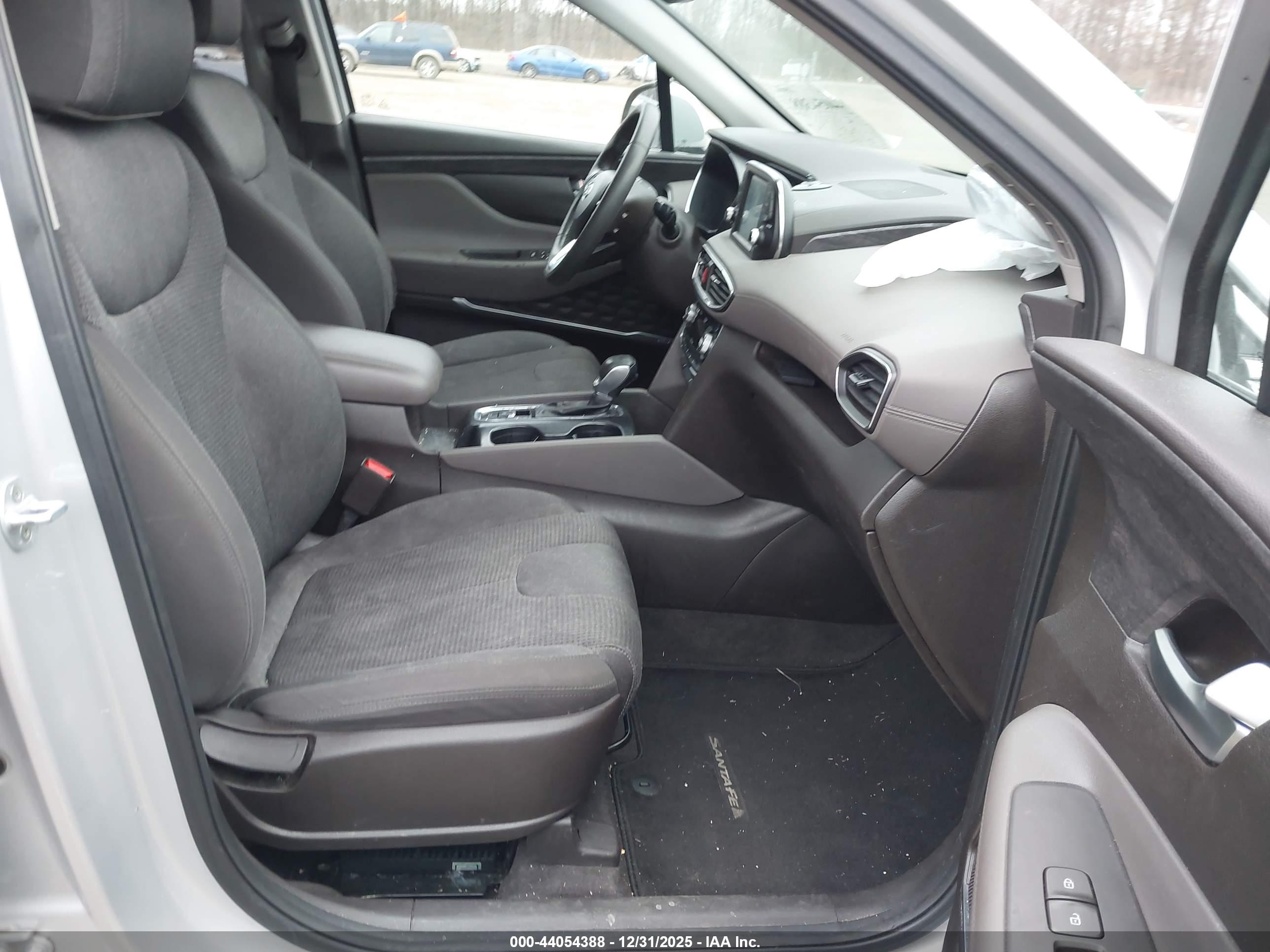 HYUNDAI SANTA image 5
