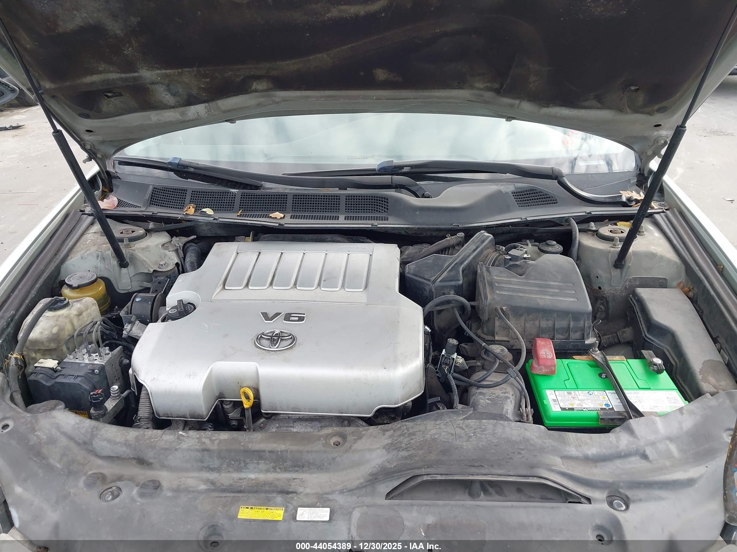 TOYOTA AVALON image 10