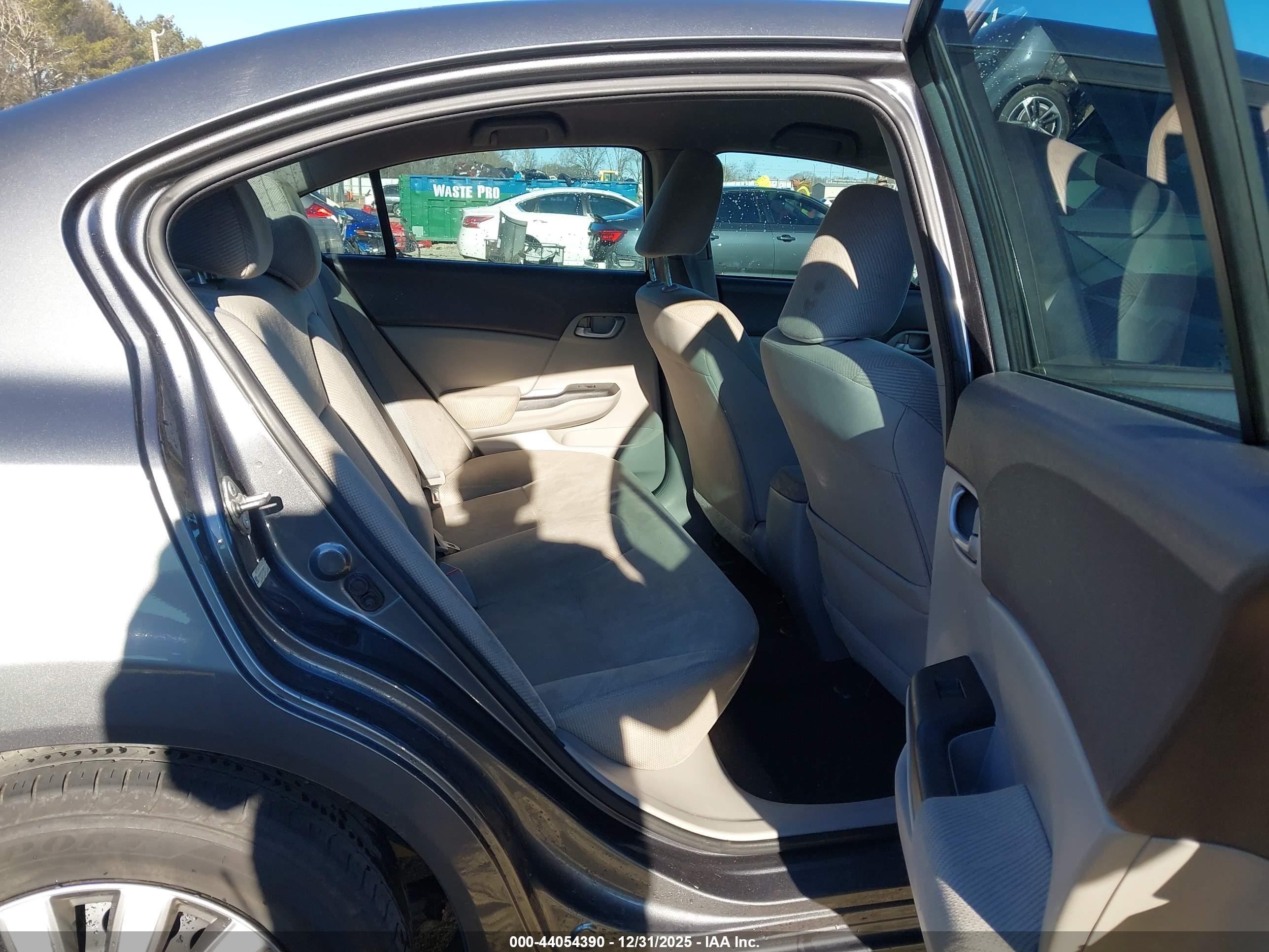 HONDA CIVIC image 8