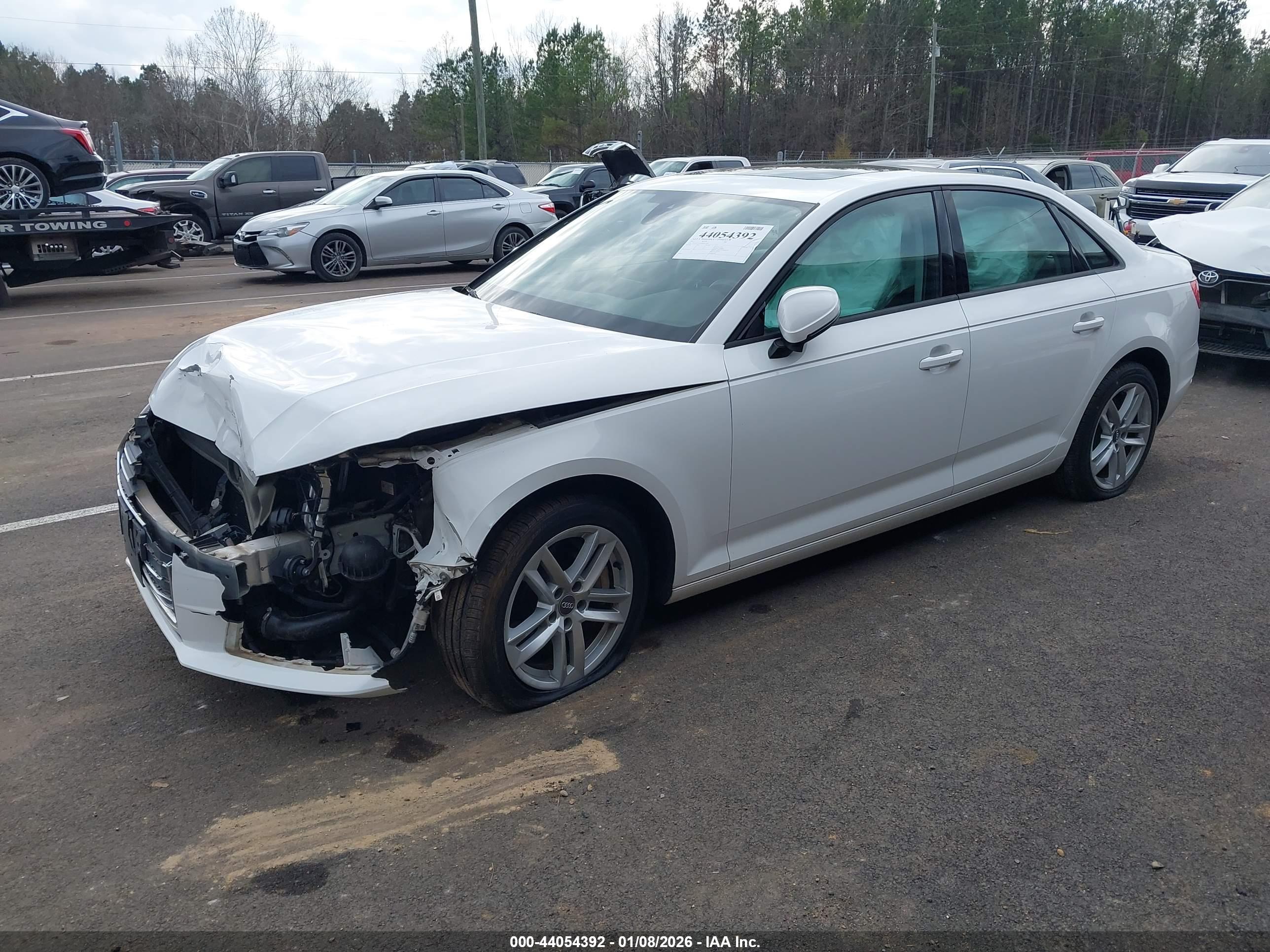 AUDI A4 image 2