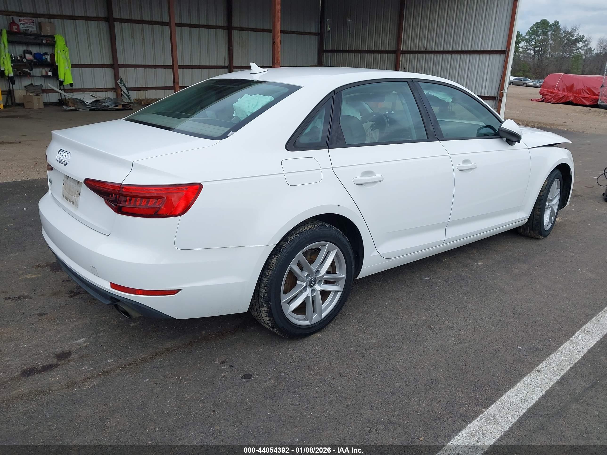 AUDI A4 image 4