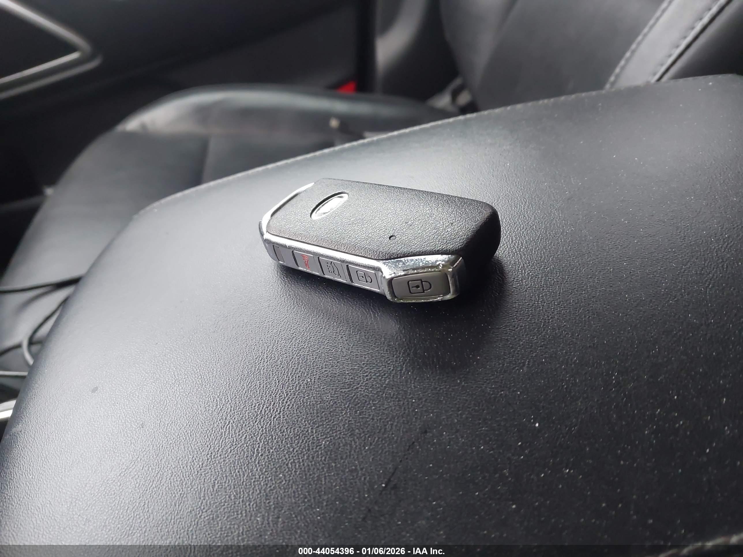 KIA TELLURIDE image 11