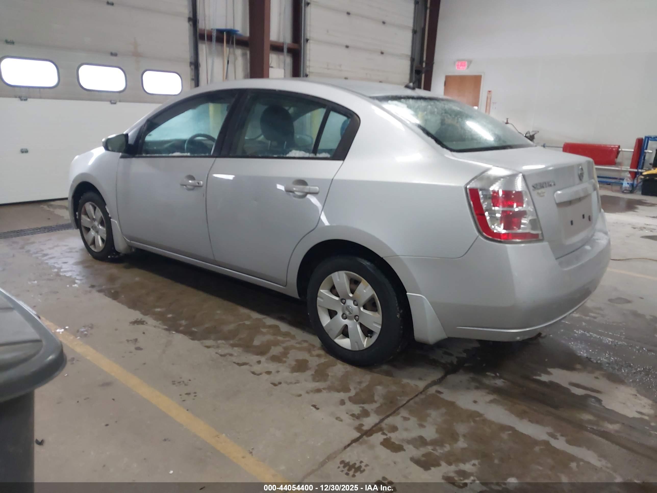 NISSAN SENTRA image 3
