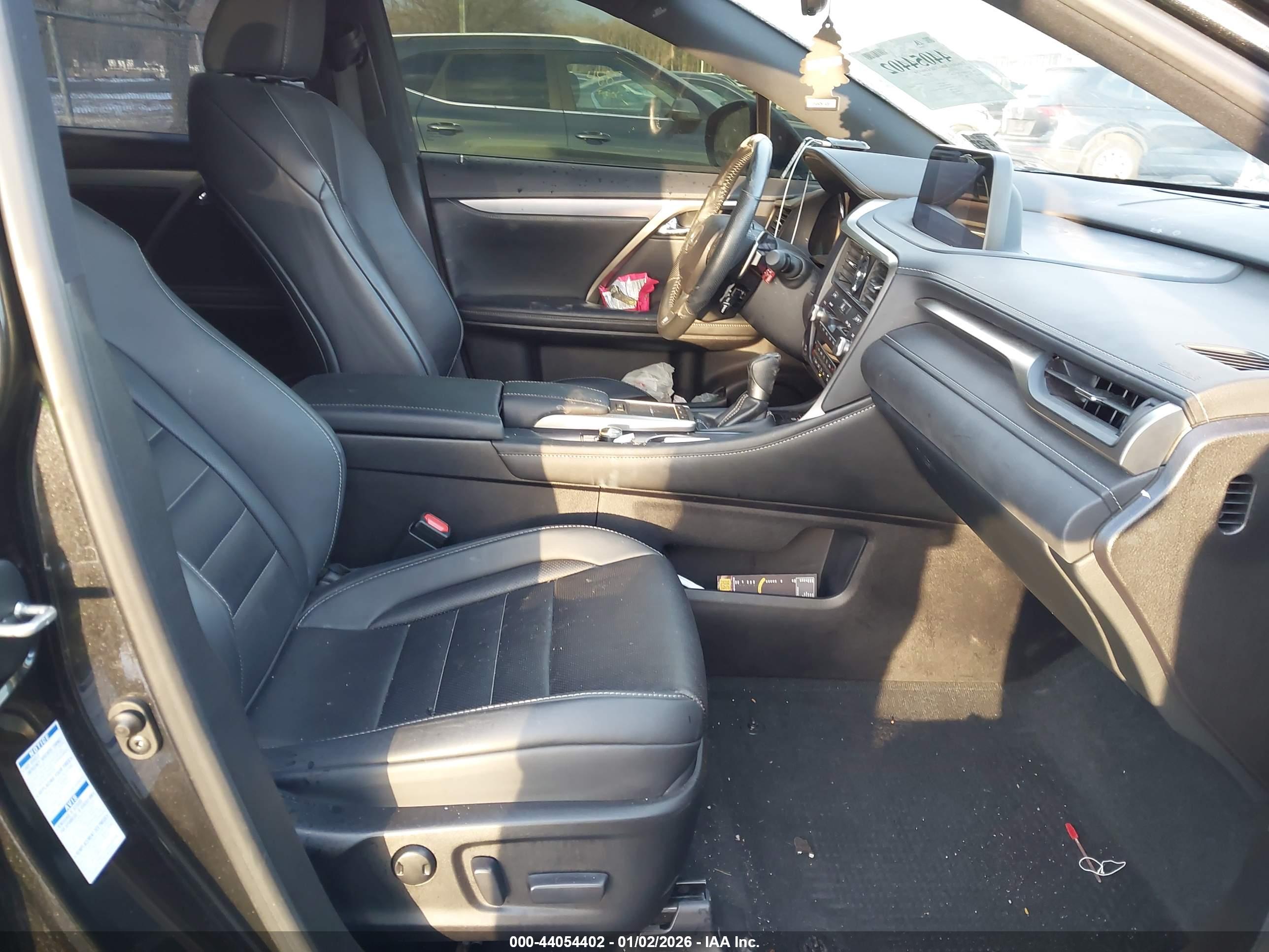 LEXUS RX image 5