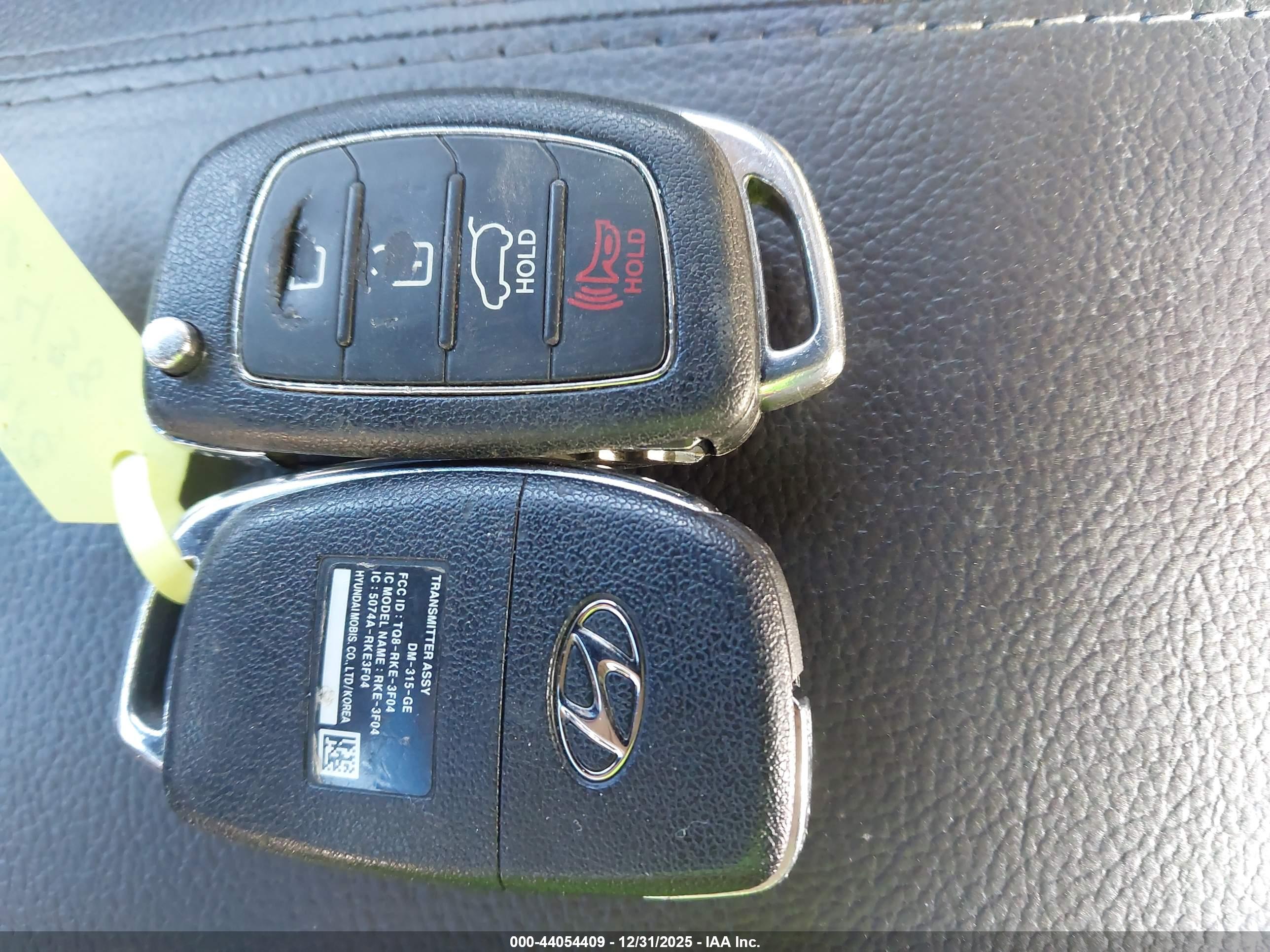 HYUNDAI SANTA image 11