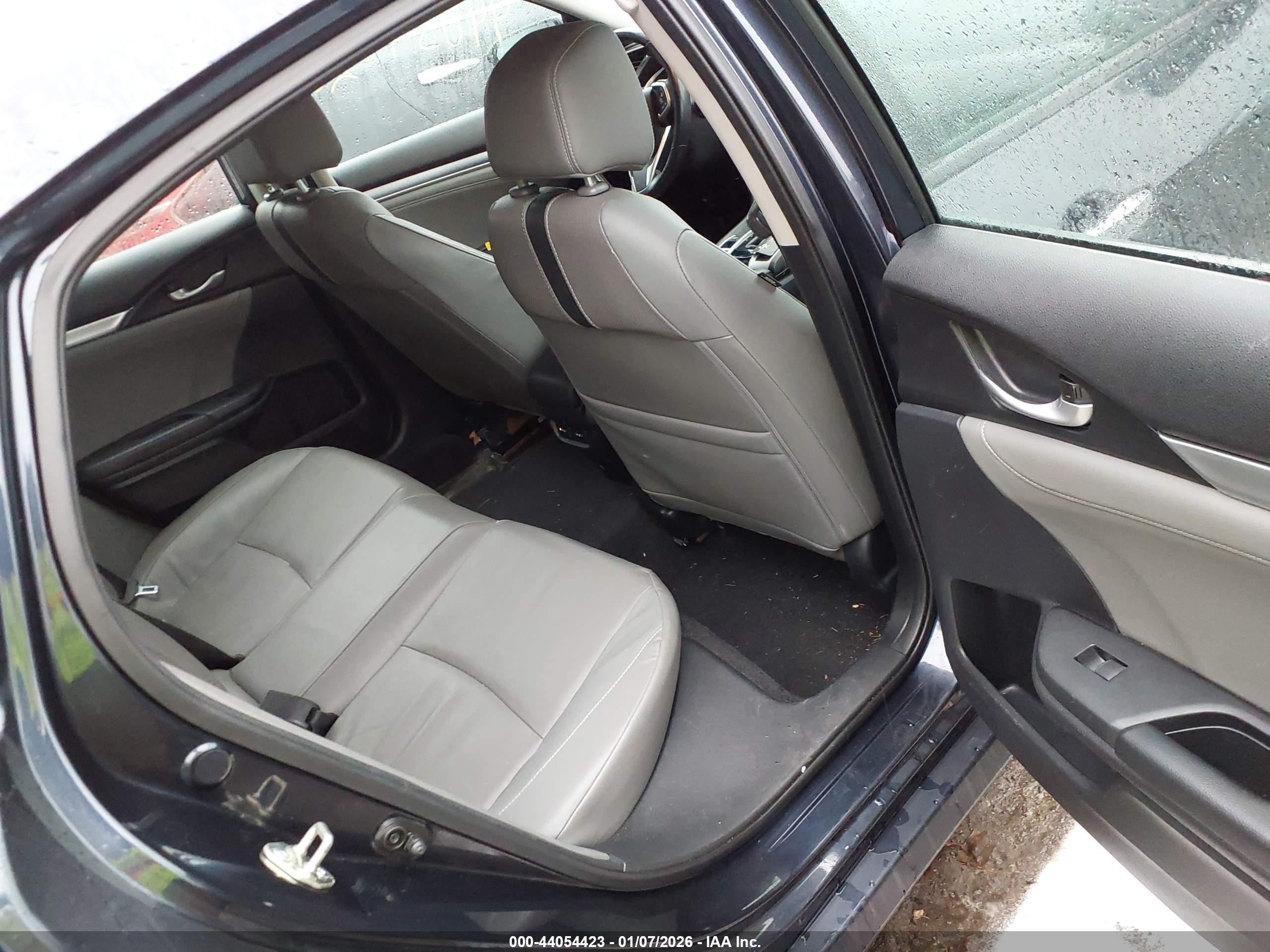 HONDA CIVIC image 8