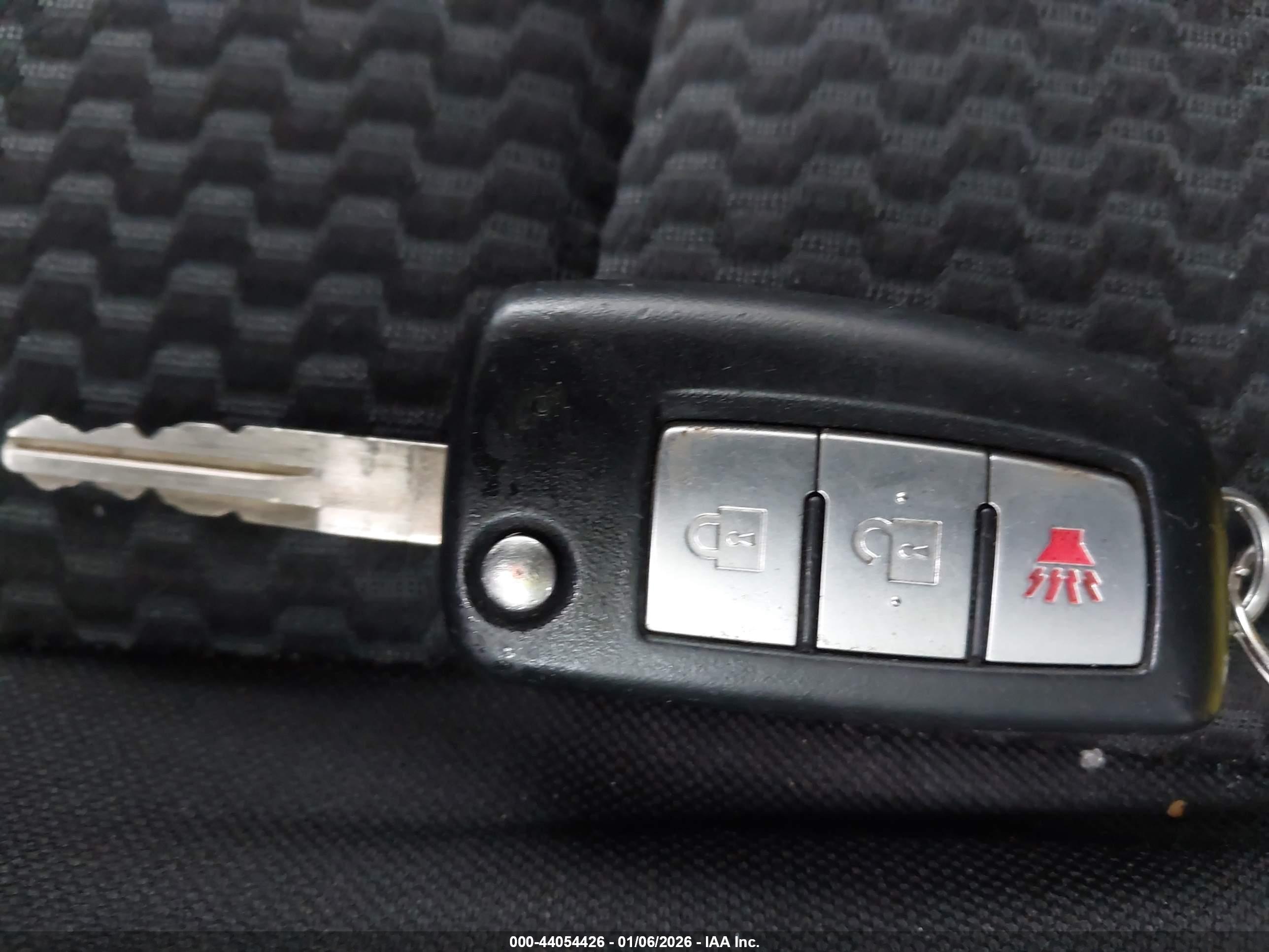 NISSAN ROGUE image 11