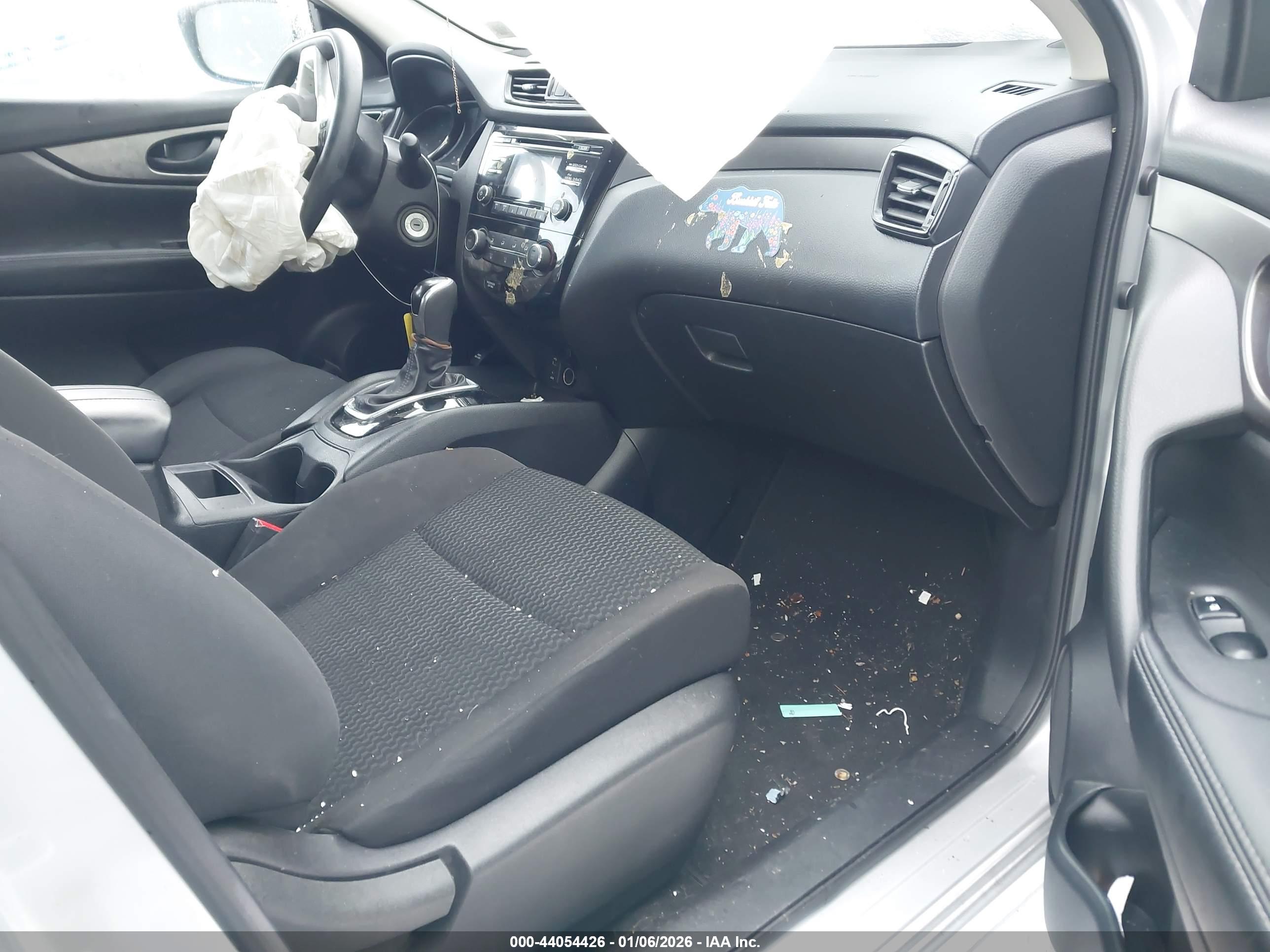 NISSAN ROGUE image 5