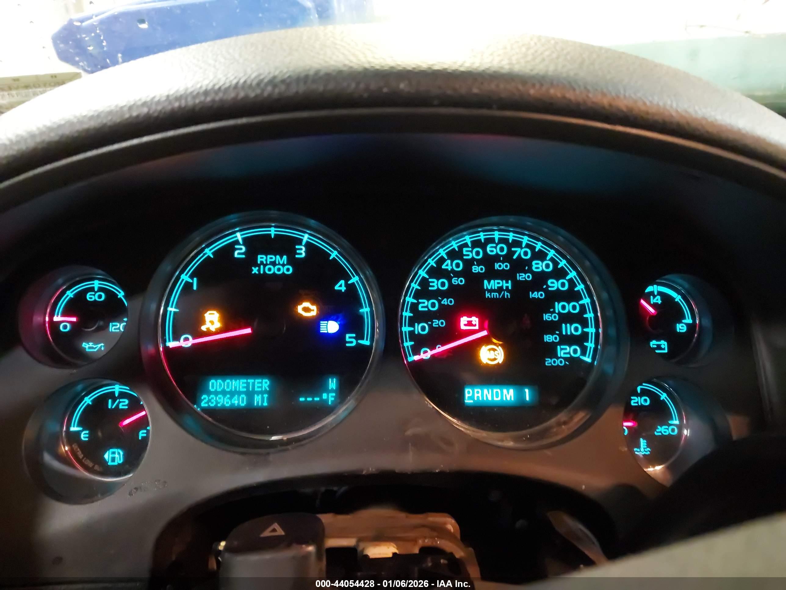CHEVROLET SILVERADO image 7
