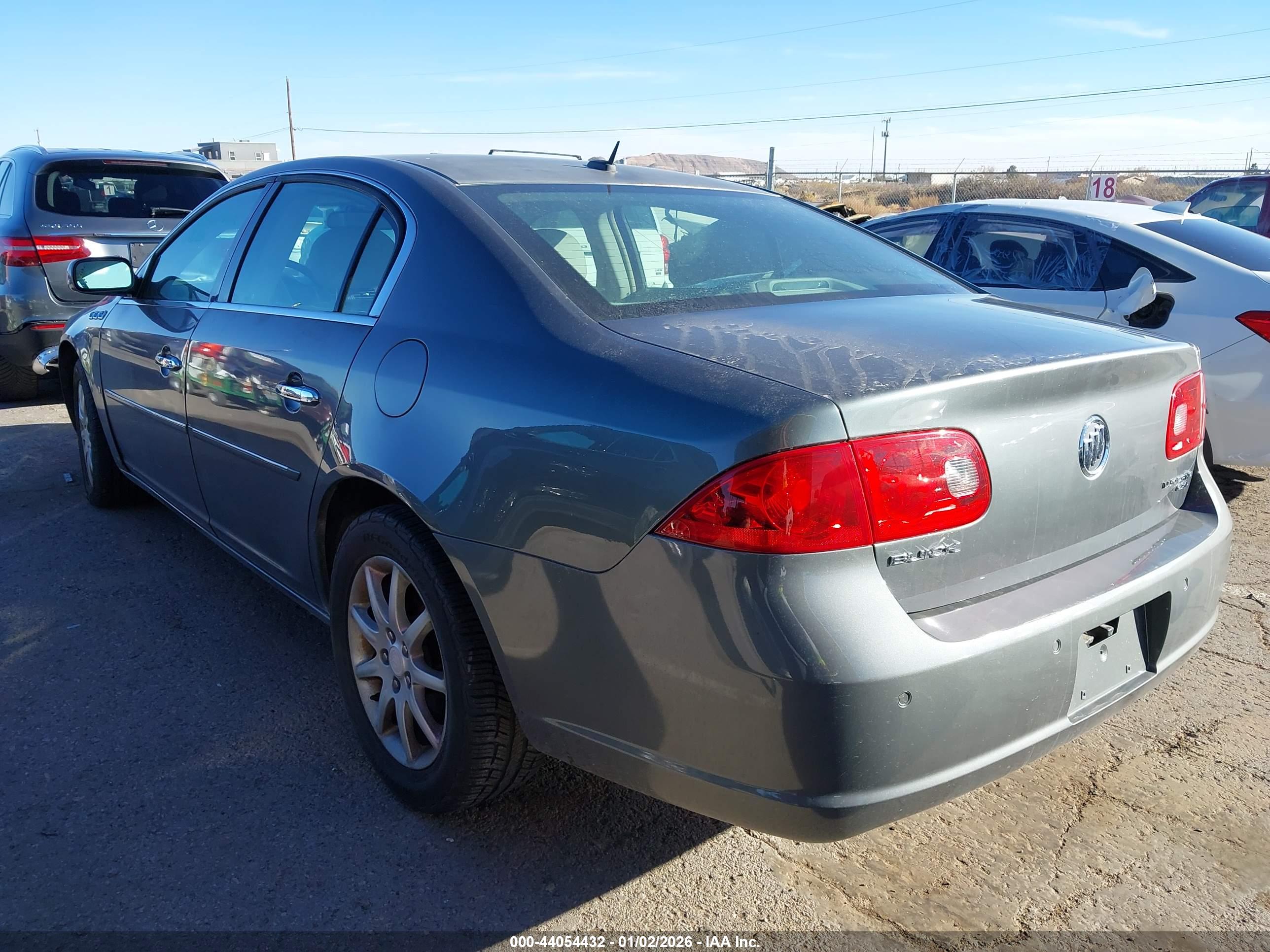 BUICK LUCERNE image 3