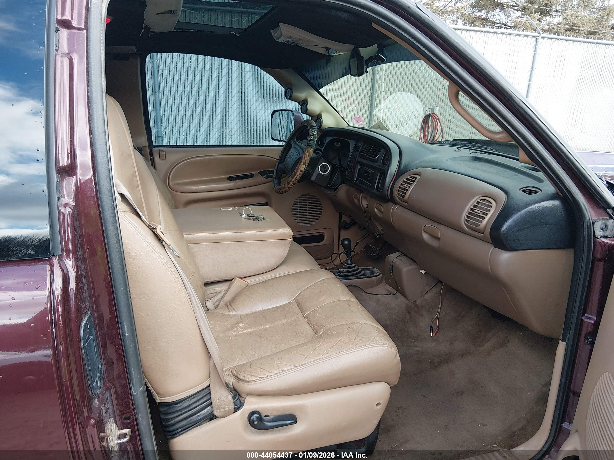 DODGE RAM image 5