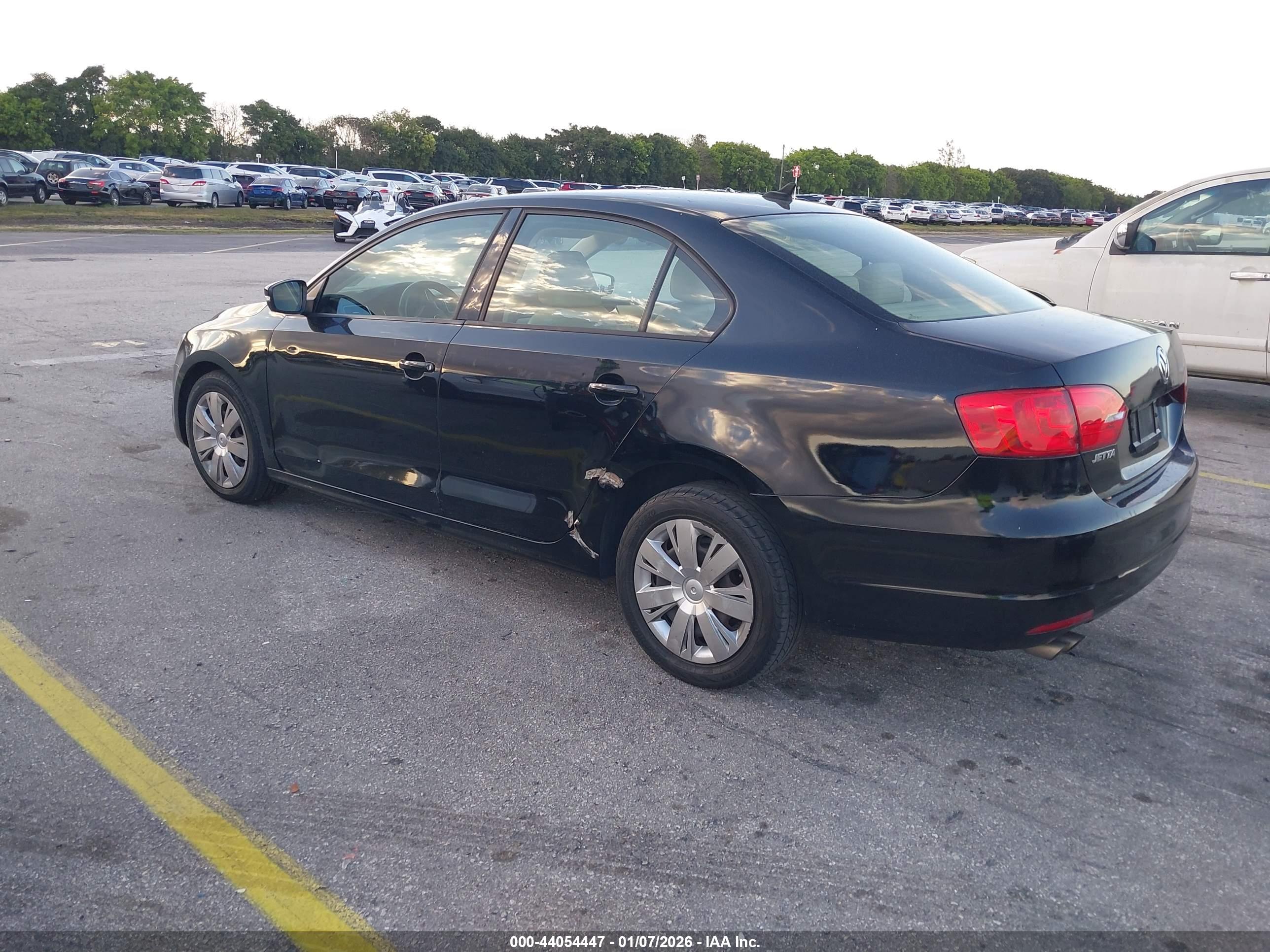 VOLKSWAGEN JETTA image 3