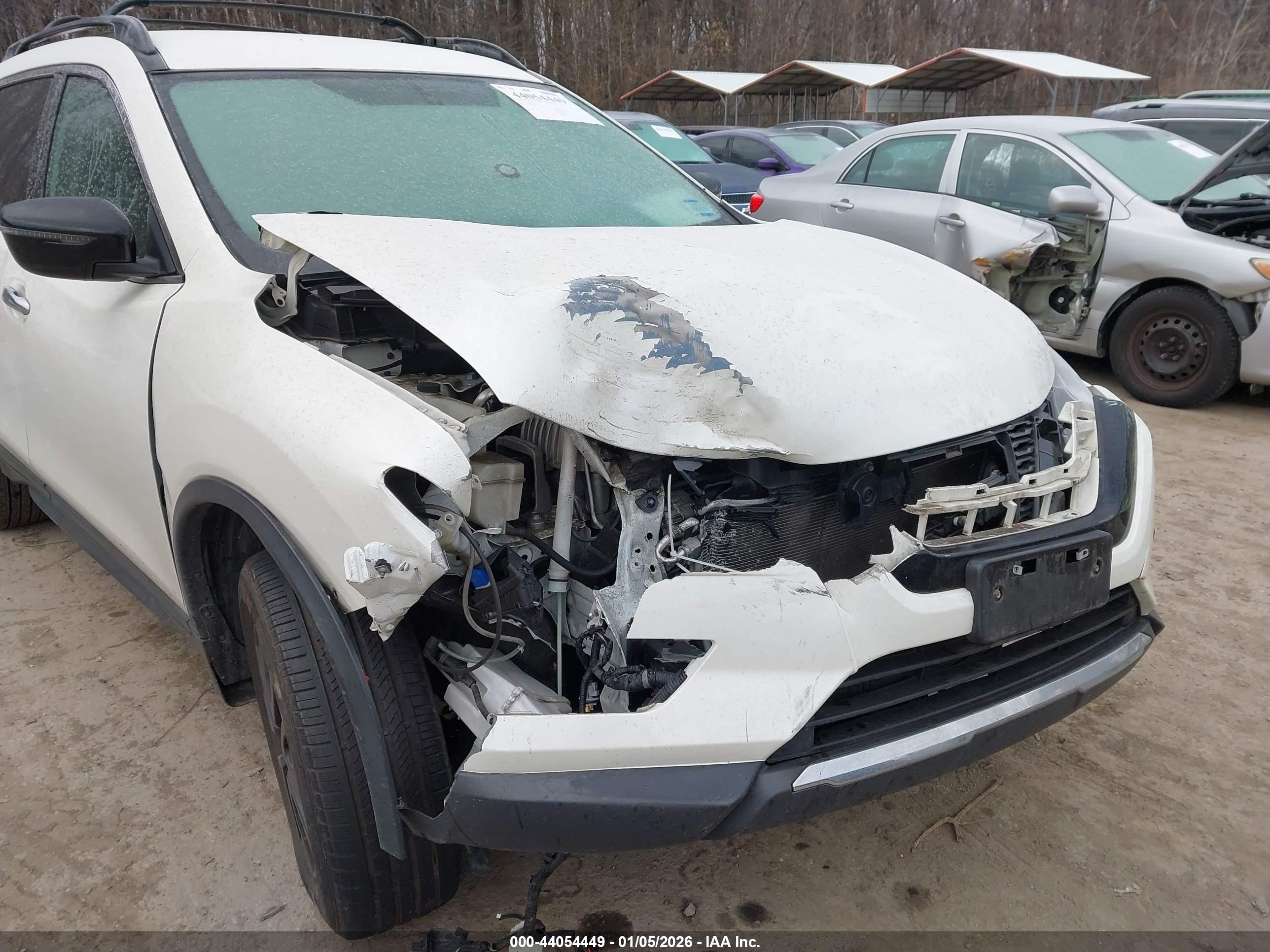 NISSAN ROGUE image 6