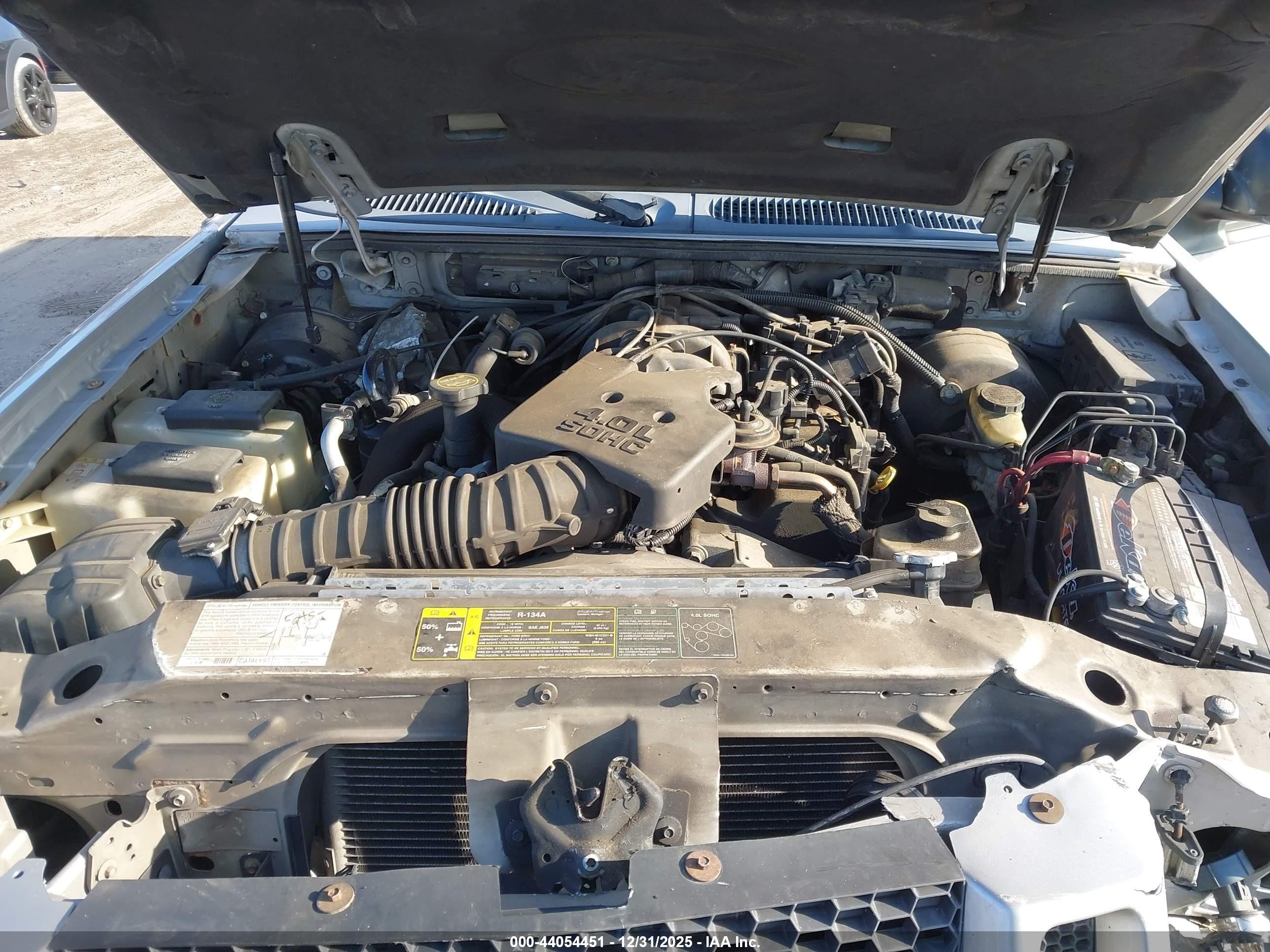 FORD EXPLORER image 10
