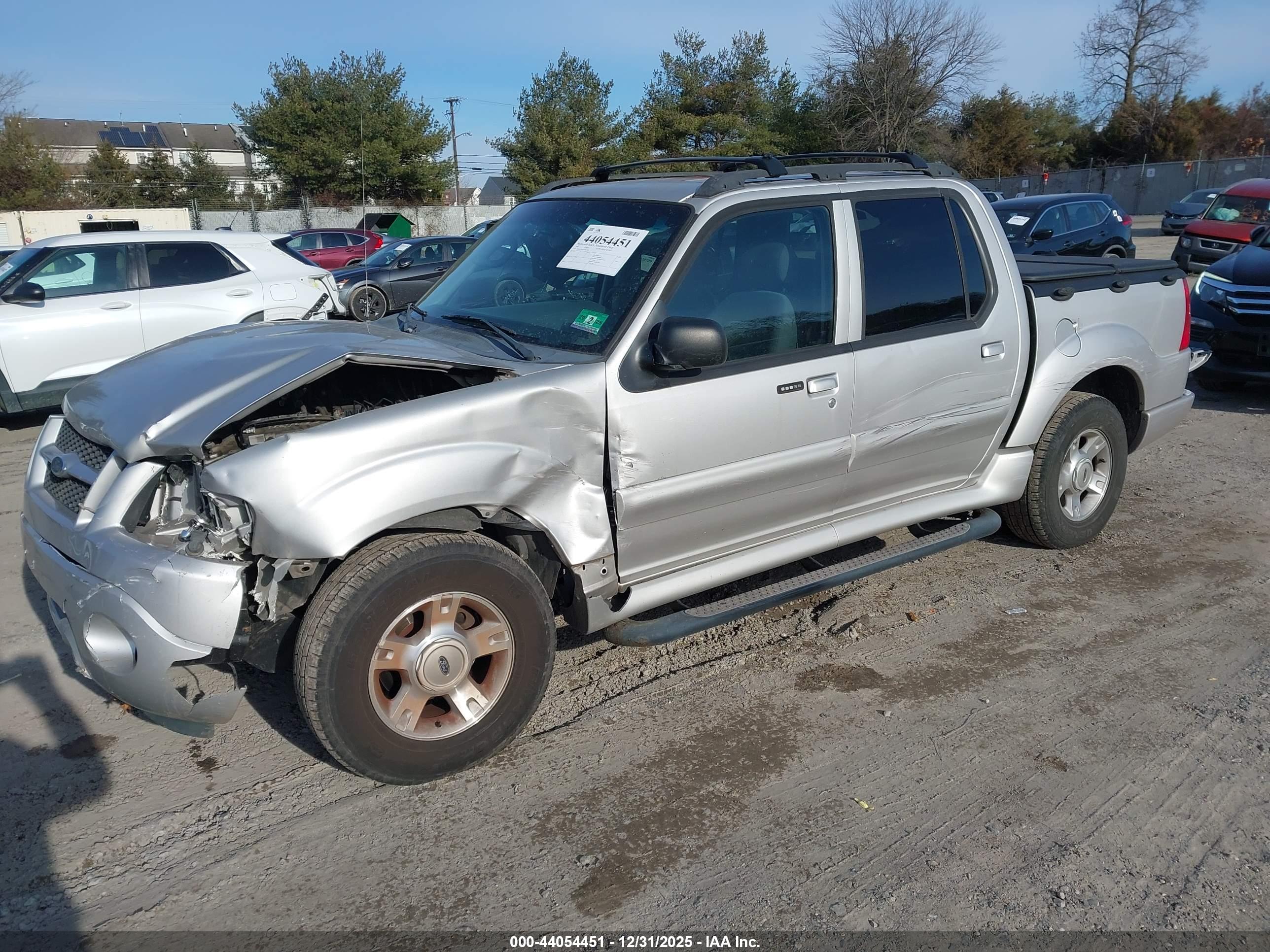 FORD EXPLORER image 2