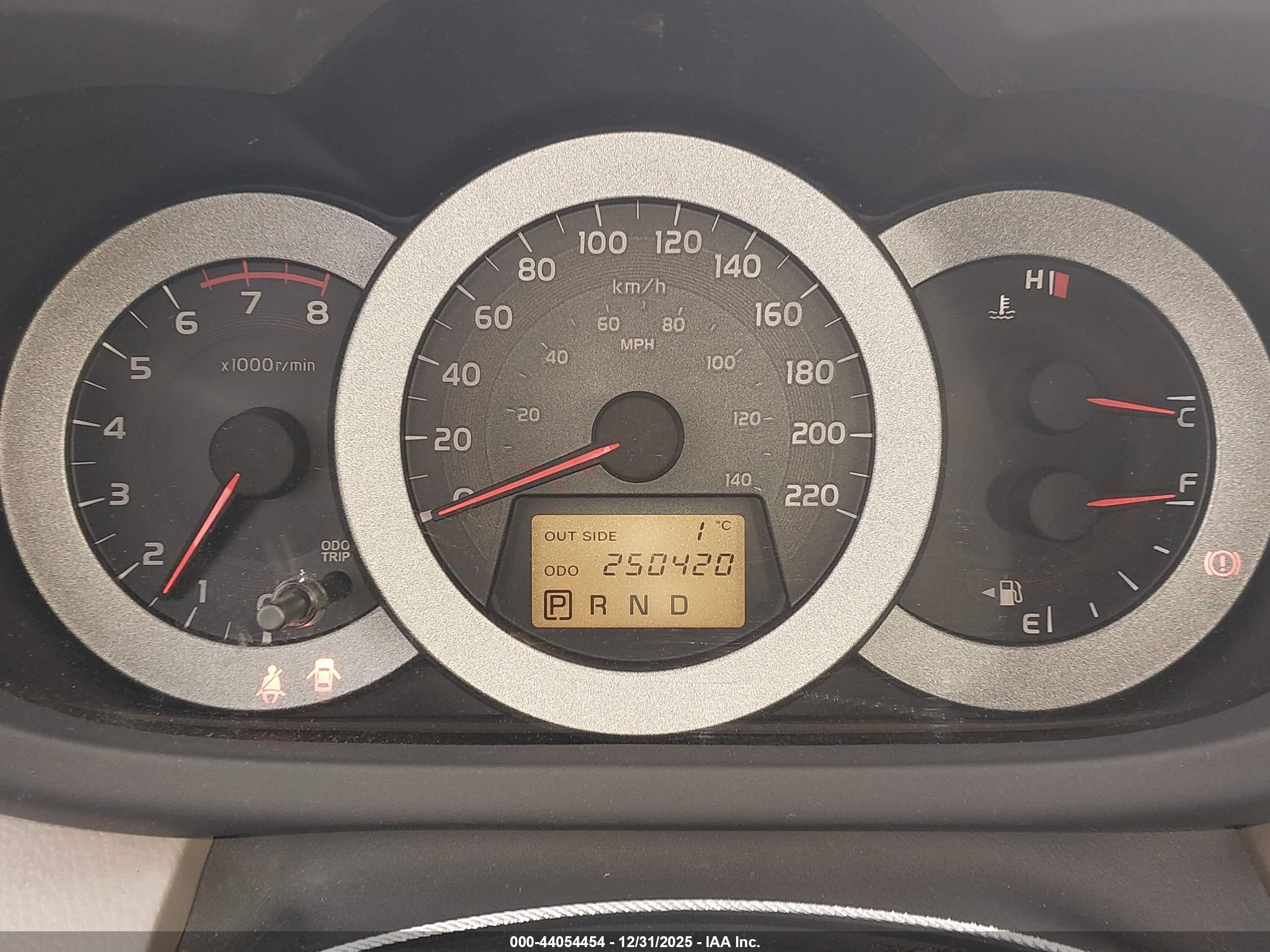 TOYOTA RAV4 image 7