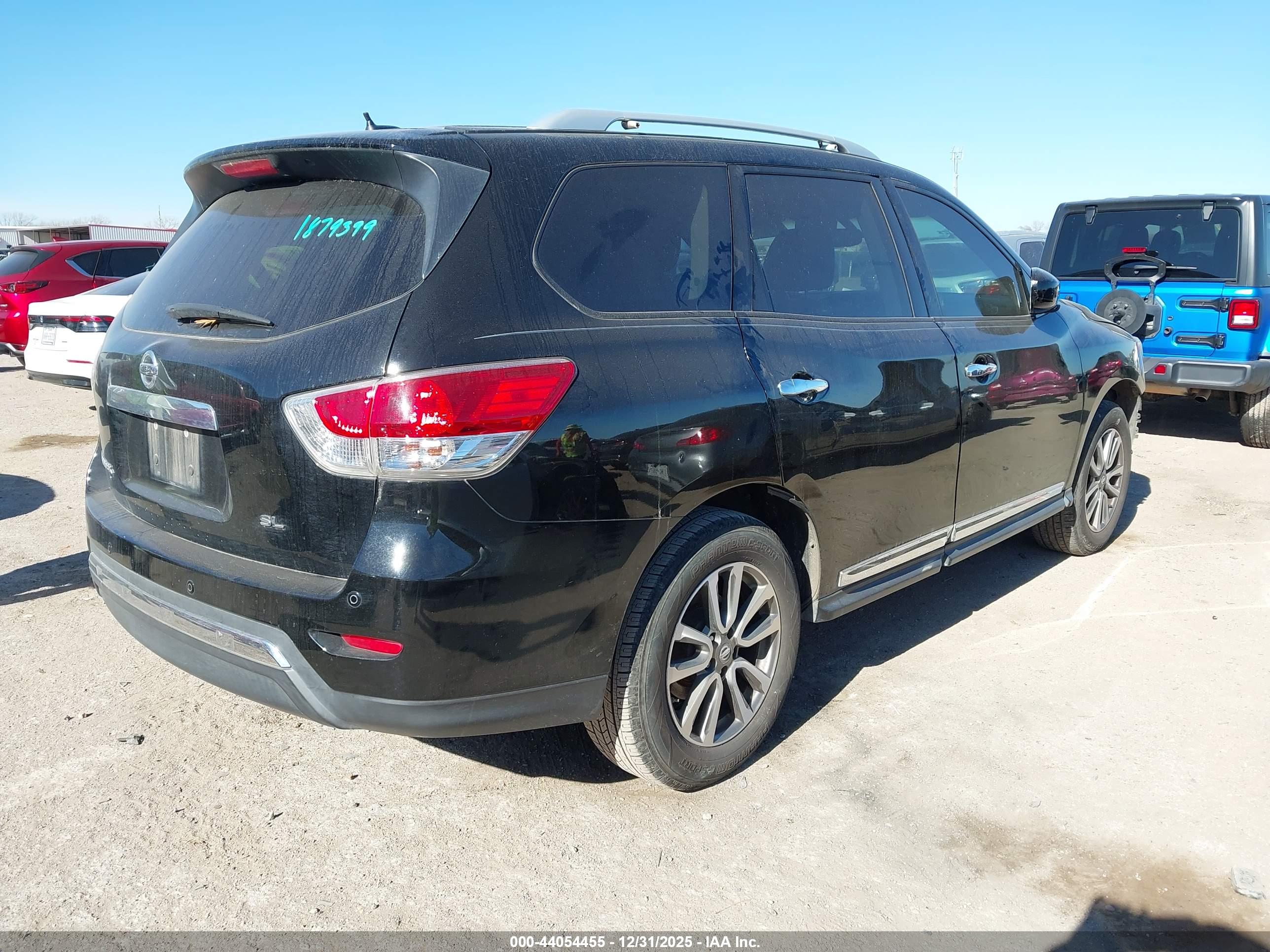 NISSAN PATHFINDER image 4